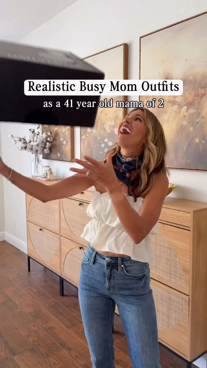 ✨ Comment “DAILYLOOK” and I’ll send you the link to get started with your own personal stylist today.  As someone who genuinely loves putting outfits together, I’m always looking for ways to make getting dressed a little easier—especially during busy seasons of life.

I decided to let a personal stylist pick pieces based on my style, and I was honestly surprised by how well these outfits fit into my existing wardrobe. It introduced me to brands and pieces I probably wouldn’t have found on my own, without spending hours shopping.

If you’re feeling like your closet needs a refresh but don’t know where to start, this is definitely worth trying. 🤍

Which look was your favorite—1, 2, 3, or 4? I’d love to know!