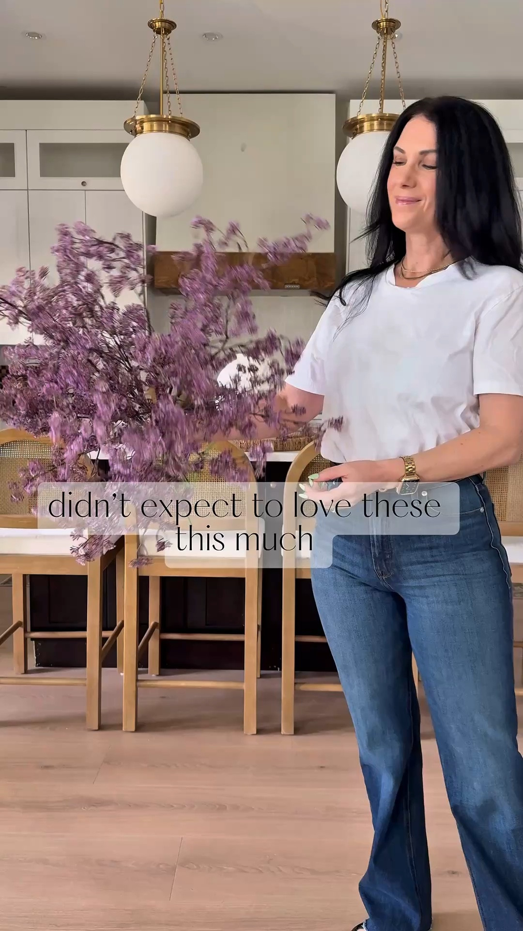 The prettiest pop of Spring.. Lilac colored stems making a subtle statement! 