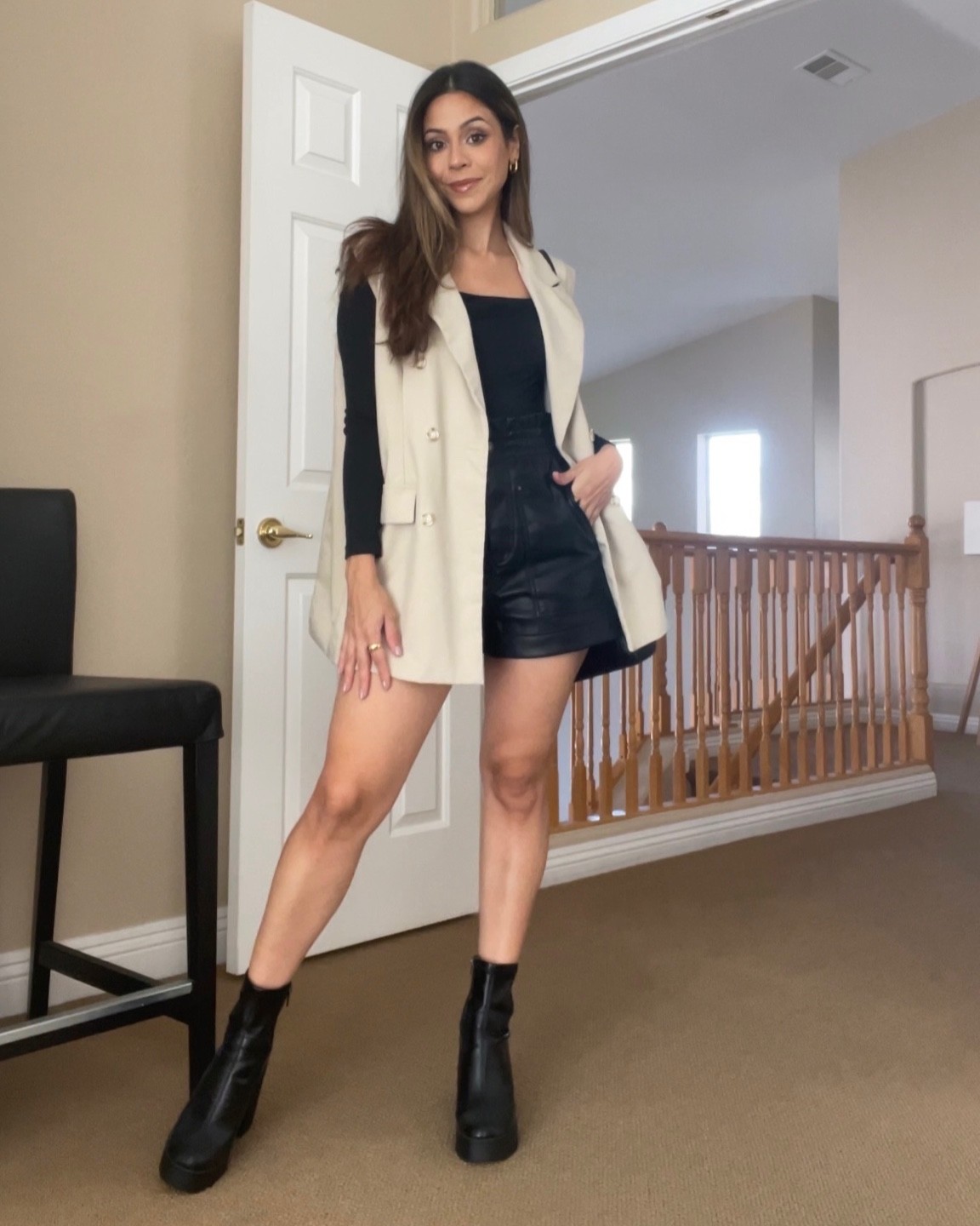 Casual chic and minimal fall outfit inspo 

#LTKstyletip #LTKSeasonal #LTKunder50