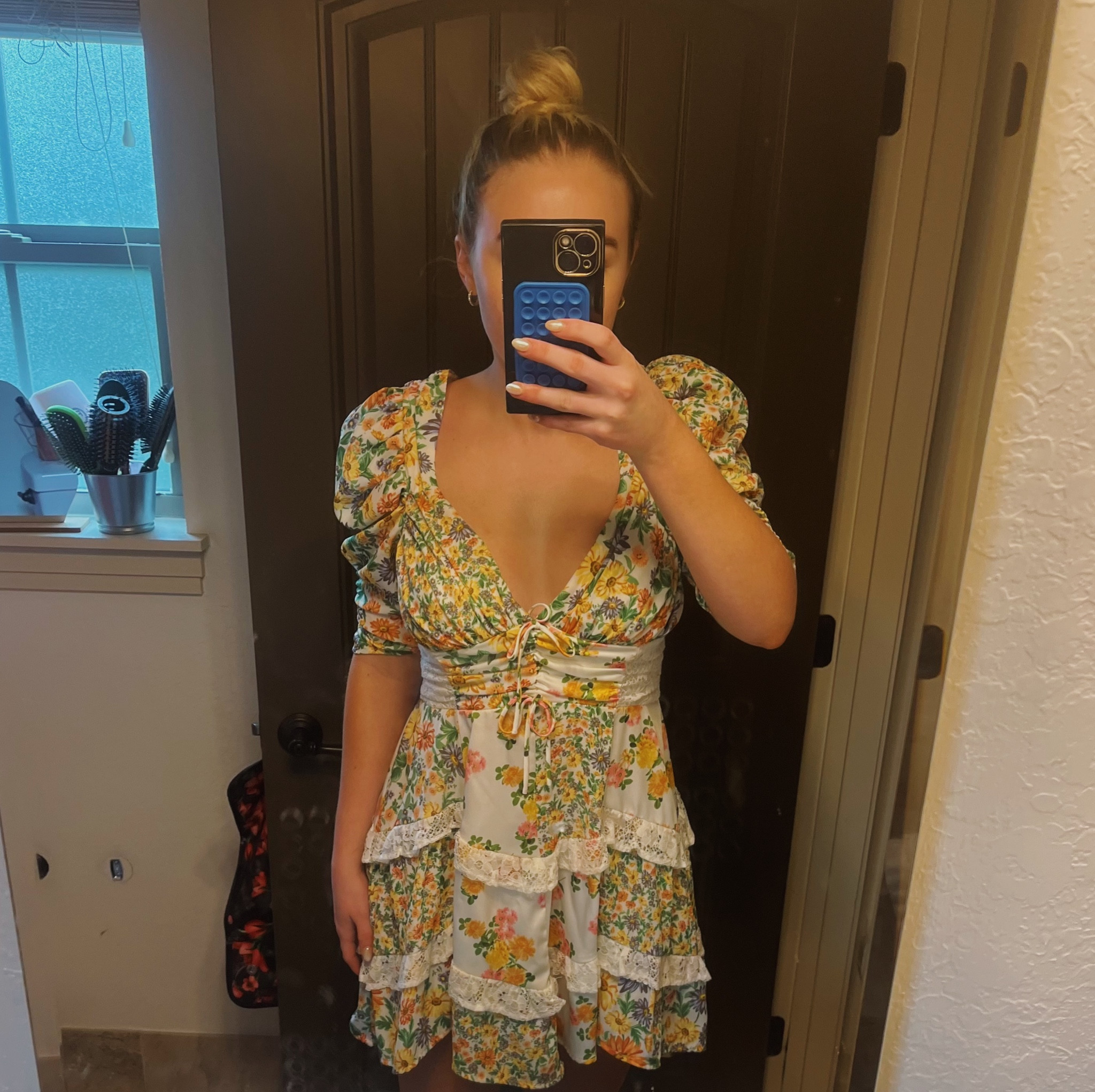 the perfect dress for transitioning from summer to fall vibes ⛅️✨🍃 (wearing this to a wedding this weekend 😊💍)

#LTKwedding #LTKSeasonal