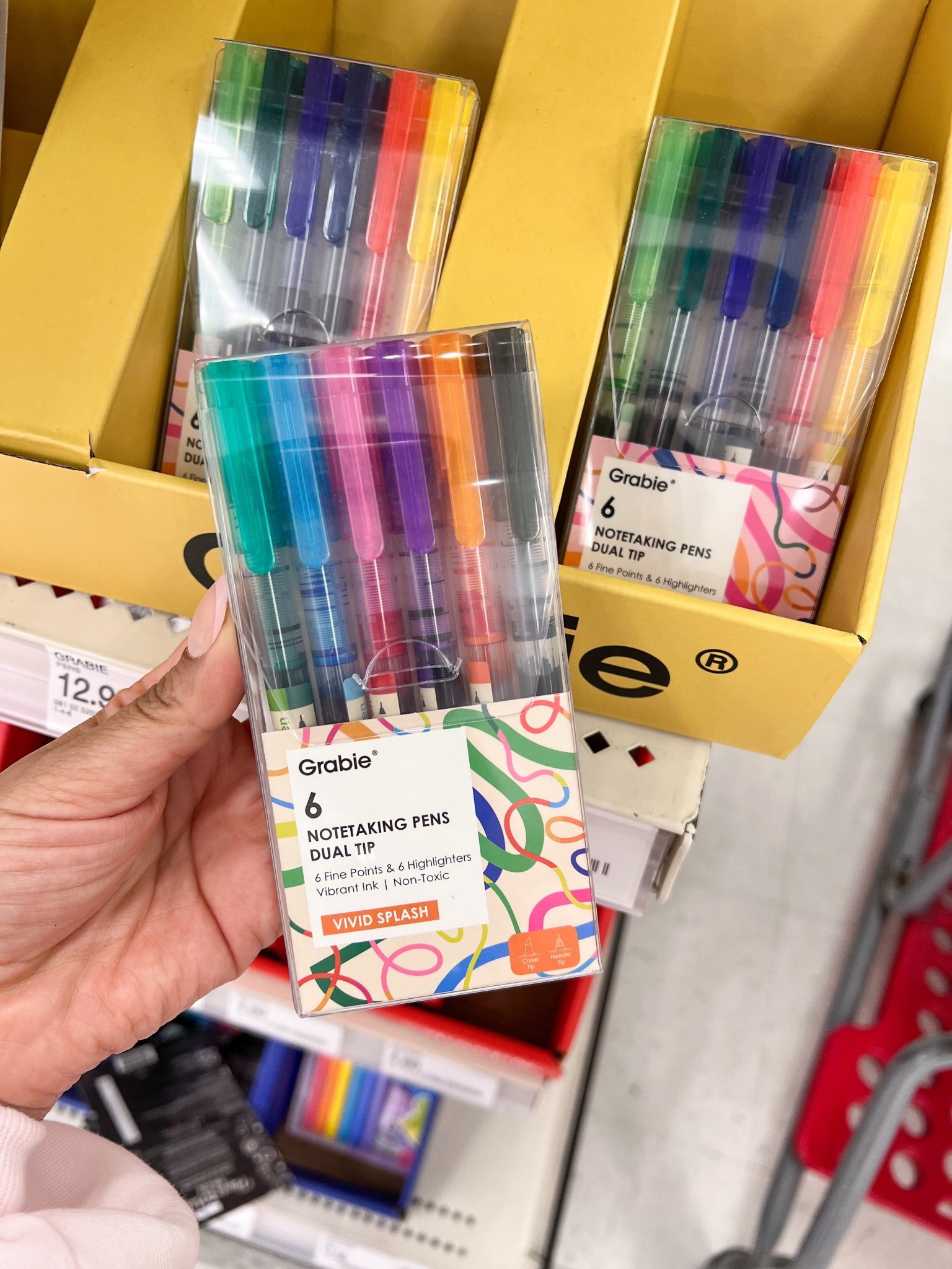 Notetaking pens

Stationery, planners, Target finds 