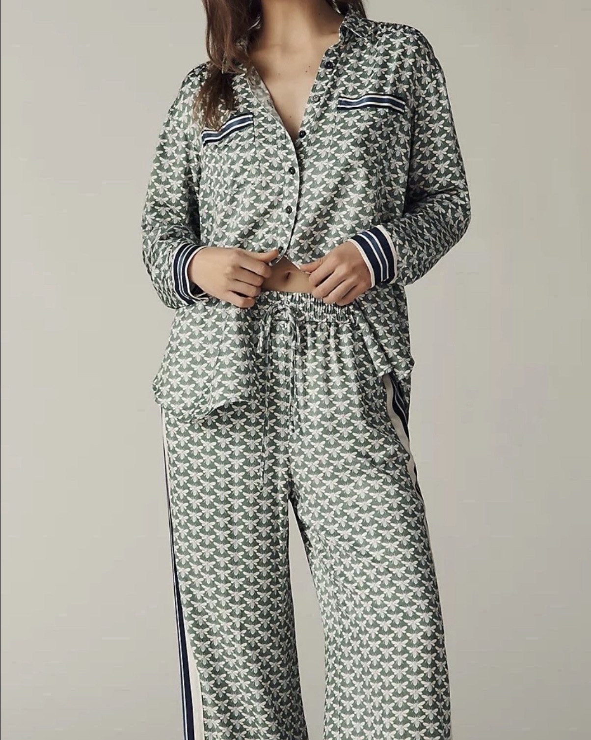 I have this matching set in another print and love it!


#LTKSeasonal