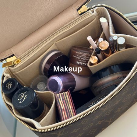 What’s in my makeup bag? 💄 

#LTKeurope #LTKbeauty #LTKstyletip