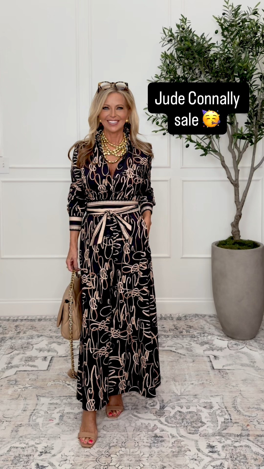 Hi! I am wearing an XS  