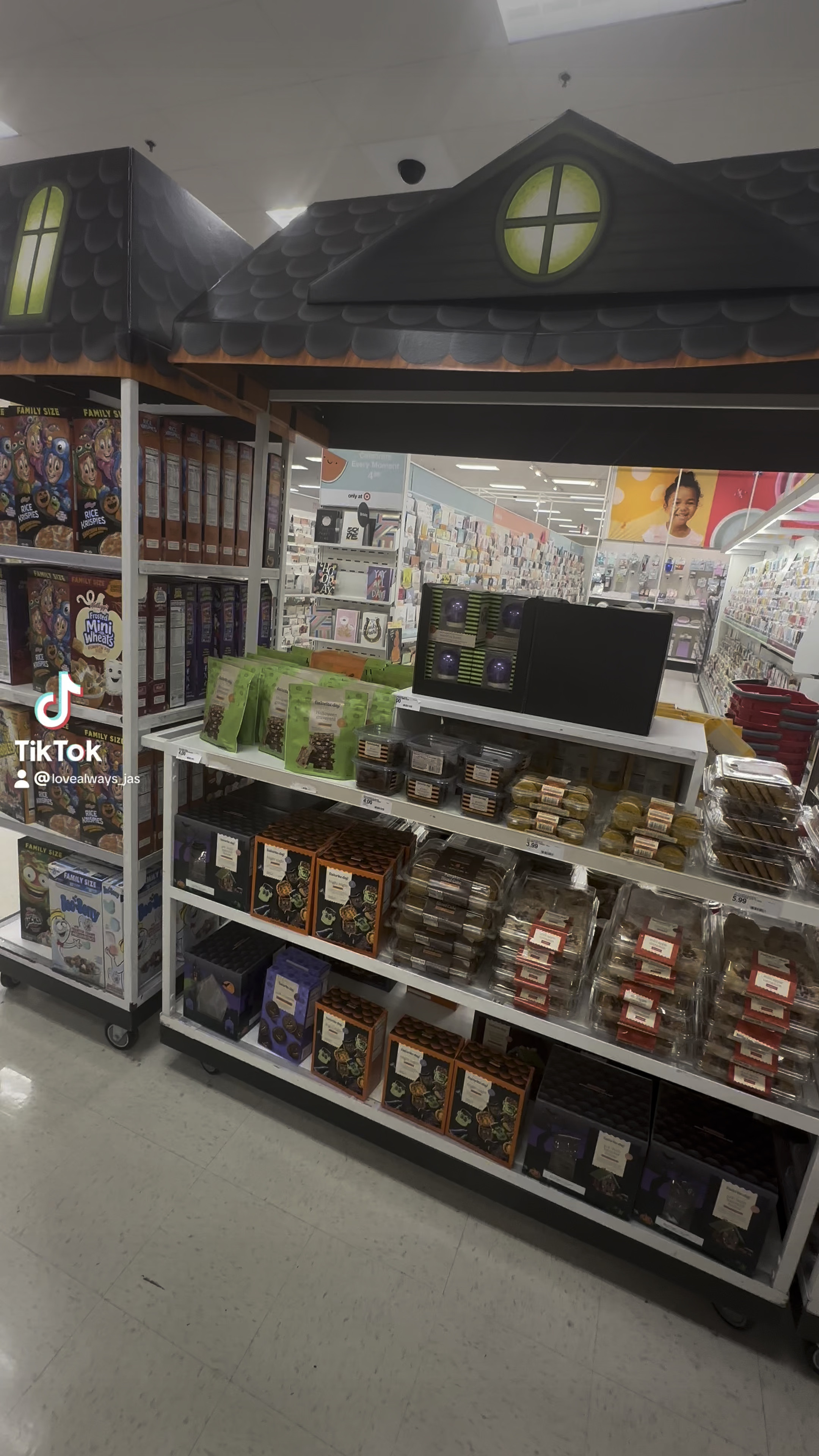 Target’s Fall Fest treats ! Brought to you by their brands “Favorite Day” & “Good & Gather” it’s fall ya’ll go grab some treats for that big back ! They’re linked in my store front. Lol 

#LTKSeasonal #LTKHalloween #LTKFamily