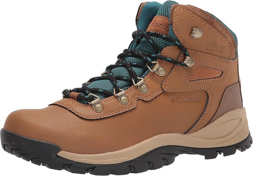 Columbia Women's Newton Ridge Plus Hiking Boot | Amazon (US)