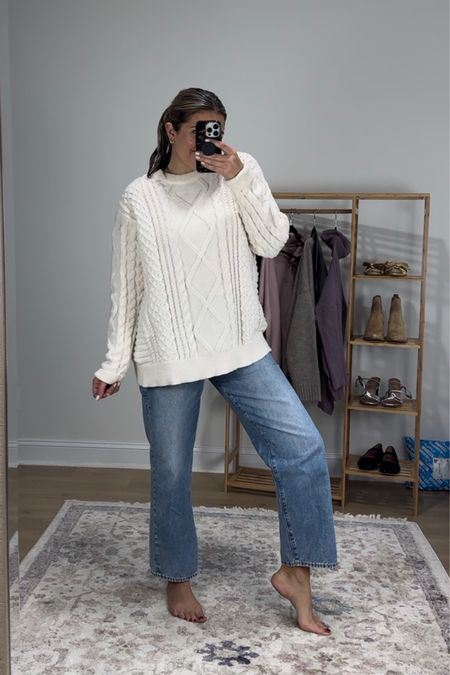 Jeans 30% off! Midrise jeans fit true to size. In a 29. 

#LTKsalealert #LTKfindsunder100