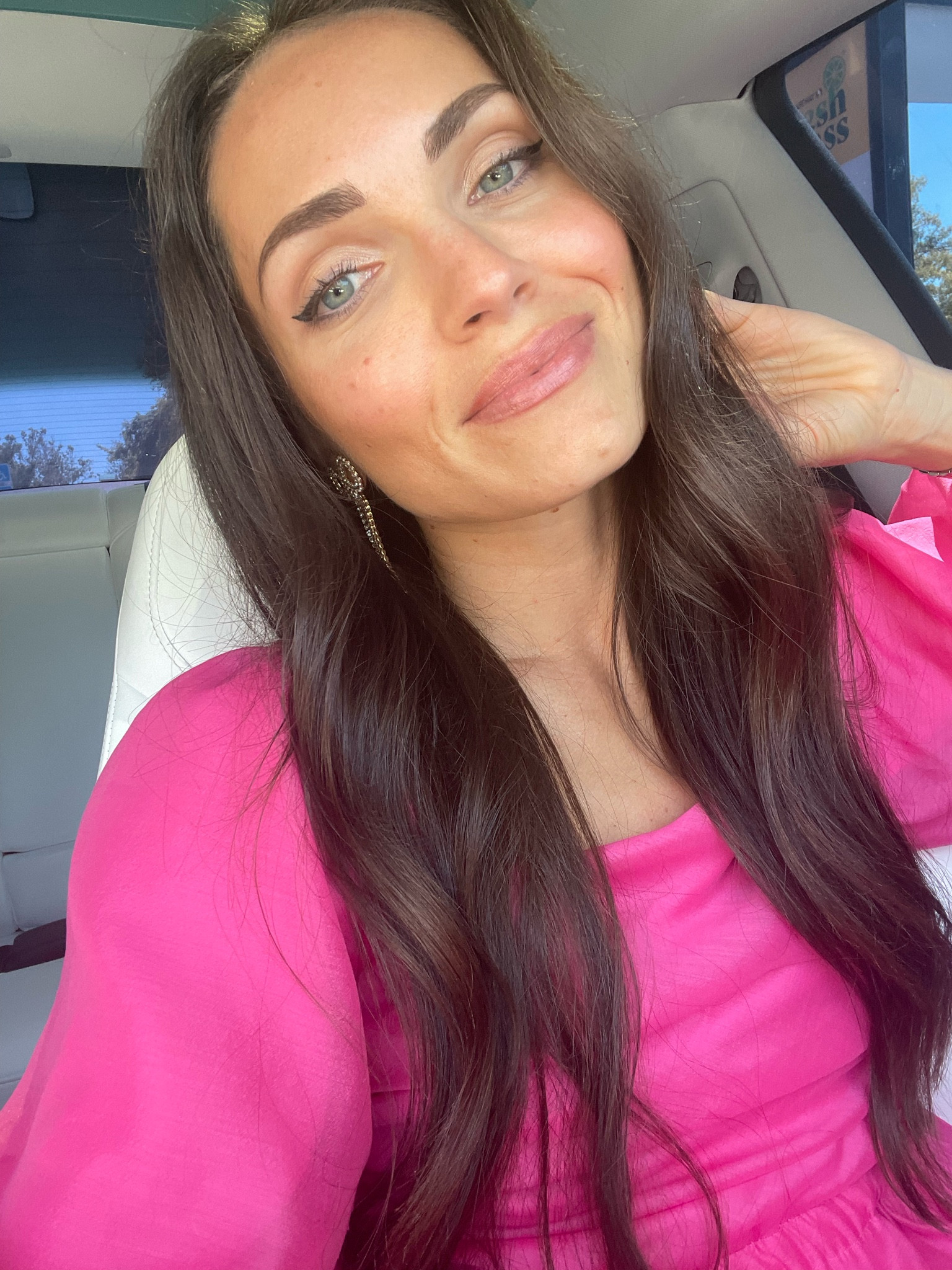 My FAVORITE clean makeup! Been hooked on Merit ever since I tried for the first time last year! It’s minimal and give you a no makeup makeup look! Easy application. You can use your hands or a brush. 

Color shades
minimalist stick: SAND 
bronze balm: SIENE
cheek balm: CHEEKY
tinted lip oil: AU NATUREL#LTKunder50 

#LTKwedding #LTKbeauty