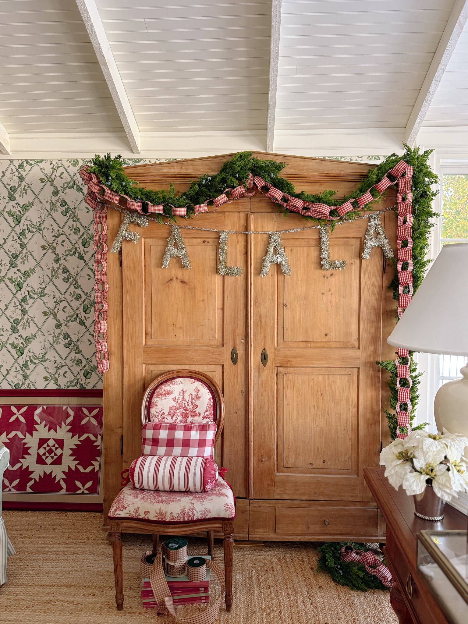 Cozy cottage Christmas in the making. 

#LTKHoliday #LTKSeasonal #LTKGiftGuide