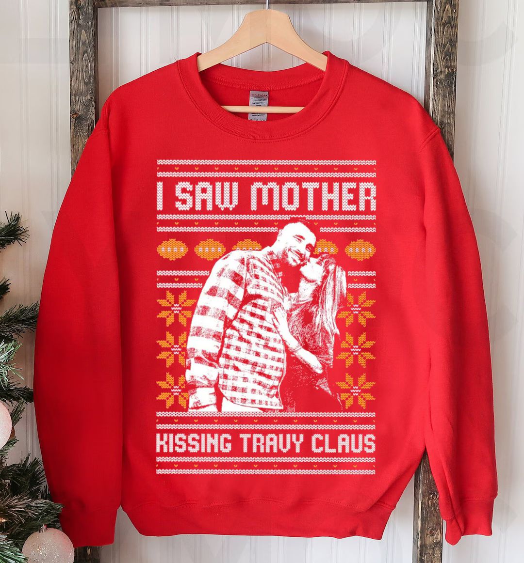 I Saw Mother Kissing Travis Kelce Christmas Sweatshirt Kelce - Etsy | Etsy (US)