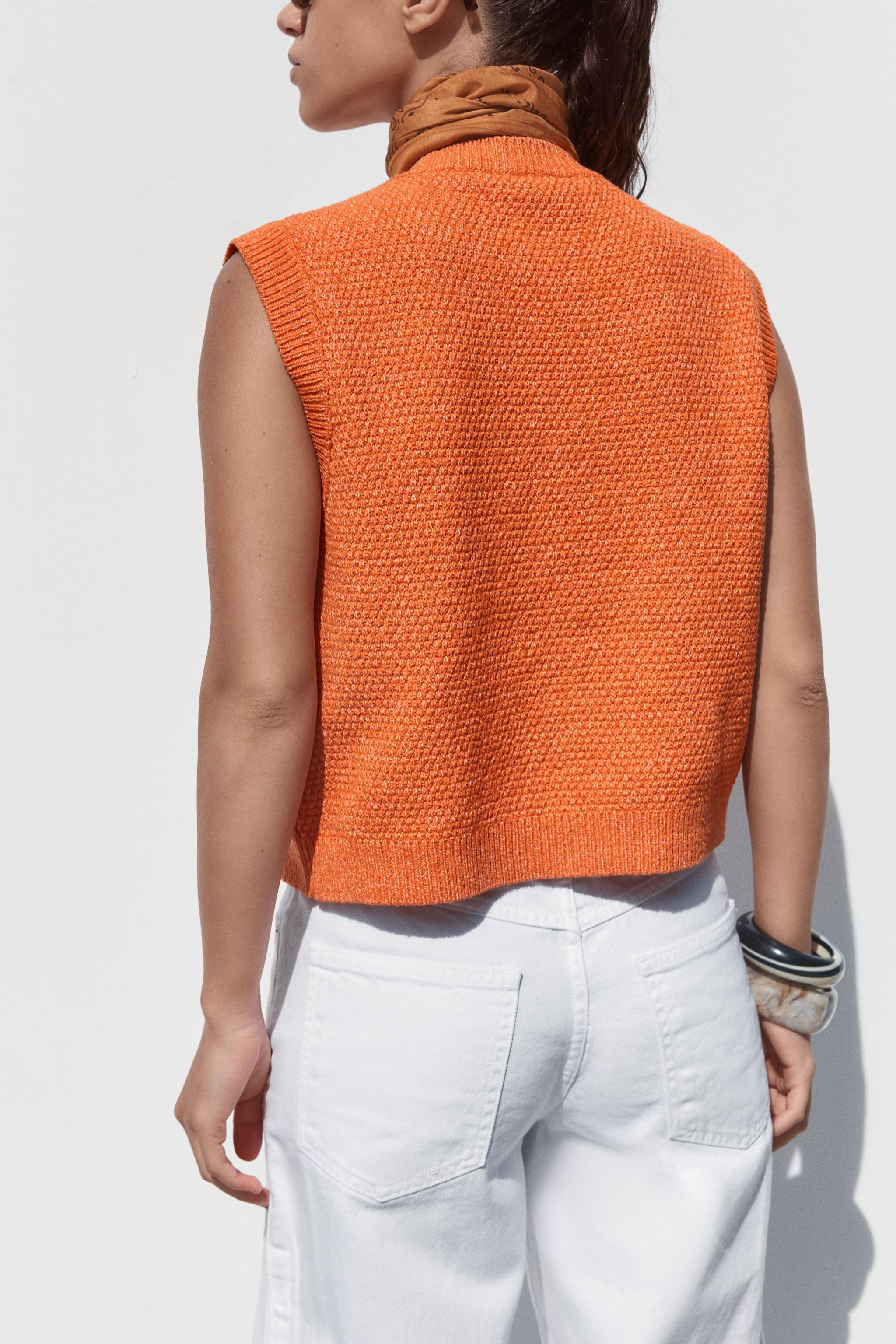 SHELL BUTTON KNIT TOP VEST | Zara US
