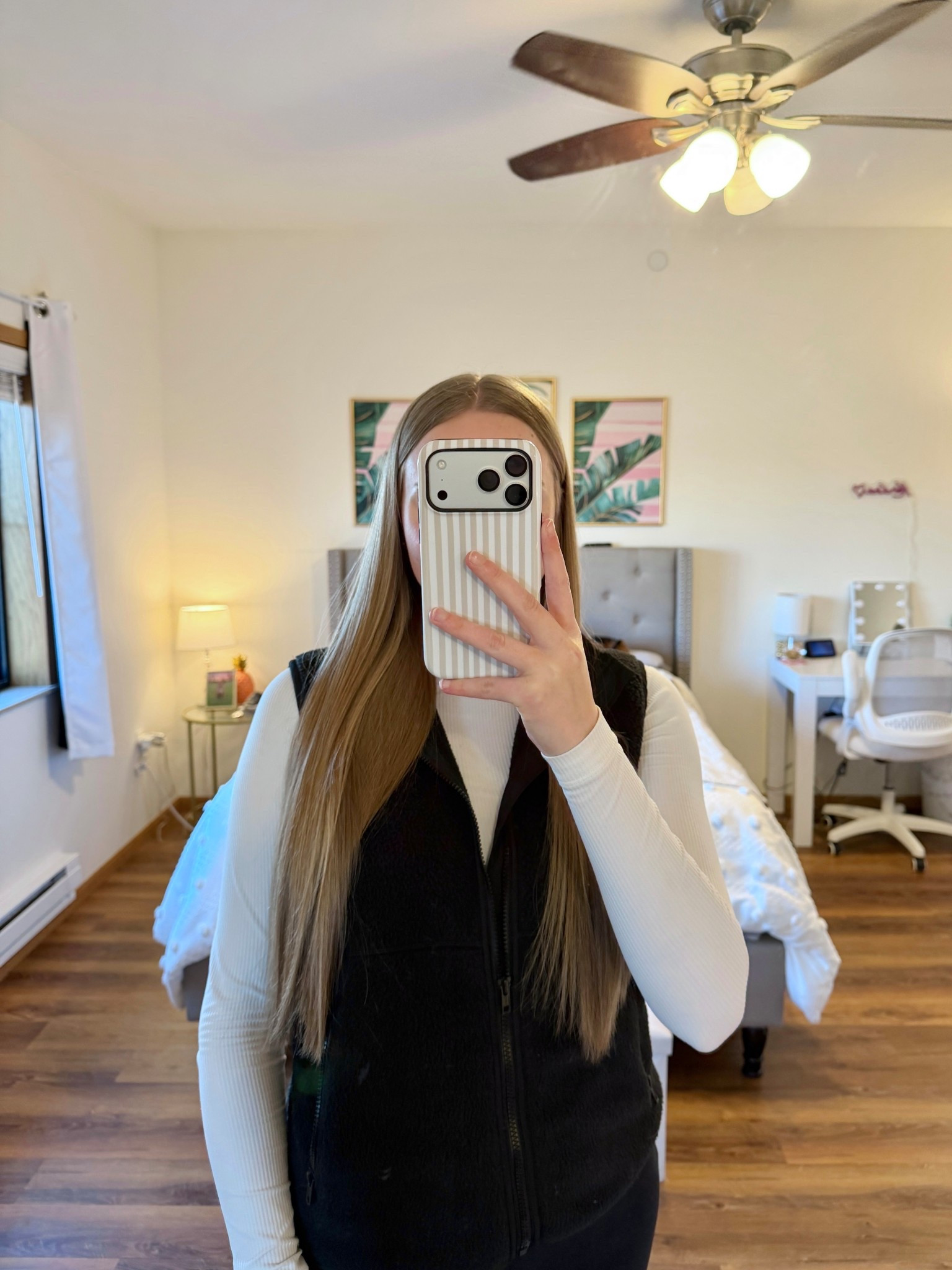 Neutral Casual Outfit Idea & iPhone 17 Pro Max

Outfit of the day, fall outfit, casual winter outfit, women’s fashion, college girl outfit, high school fashion, sherpa vest, black leggings, casual women’s sneakers, cute iPhone case, neutral outfit, minimalist outfit, athlesuire outfit, loungewear, work from home outfit, neutral phone case

#LTKActive #LTKootd