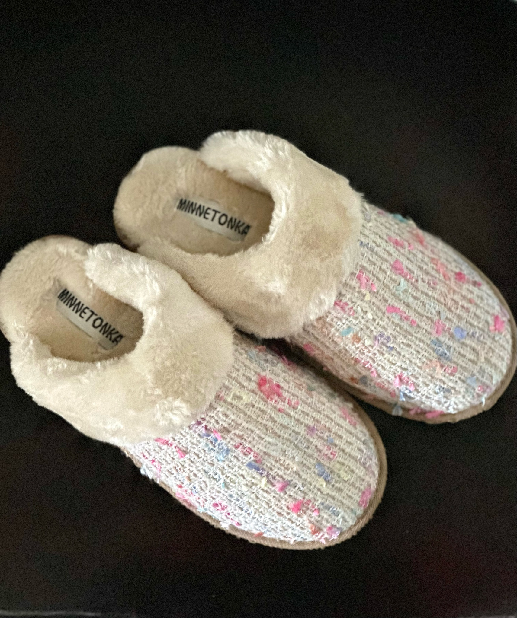 Nothing beats comfy and warm slippers as now that it’s cold. These beauties are on sale! 

#LTKSeasonal #LTKSaleAlert #LTKFindsUnder100