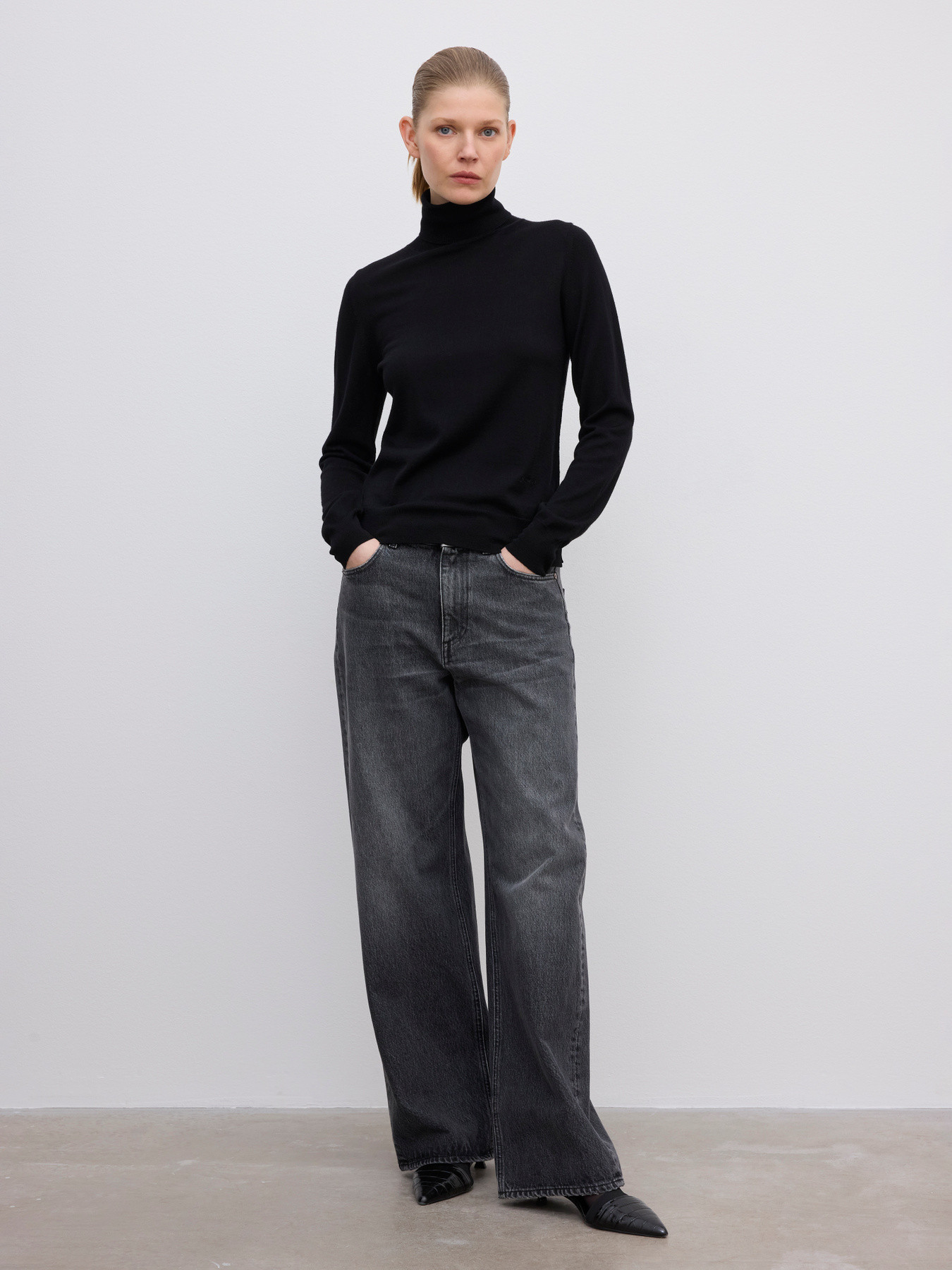 Cashmere Turtleneck | House of Dagmar | Black | Size XXS | 100% Cashmere | House of Dagmar
