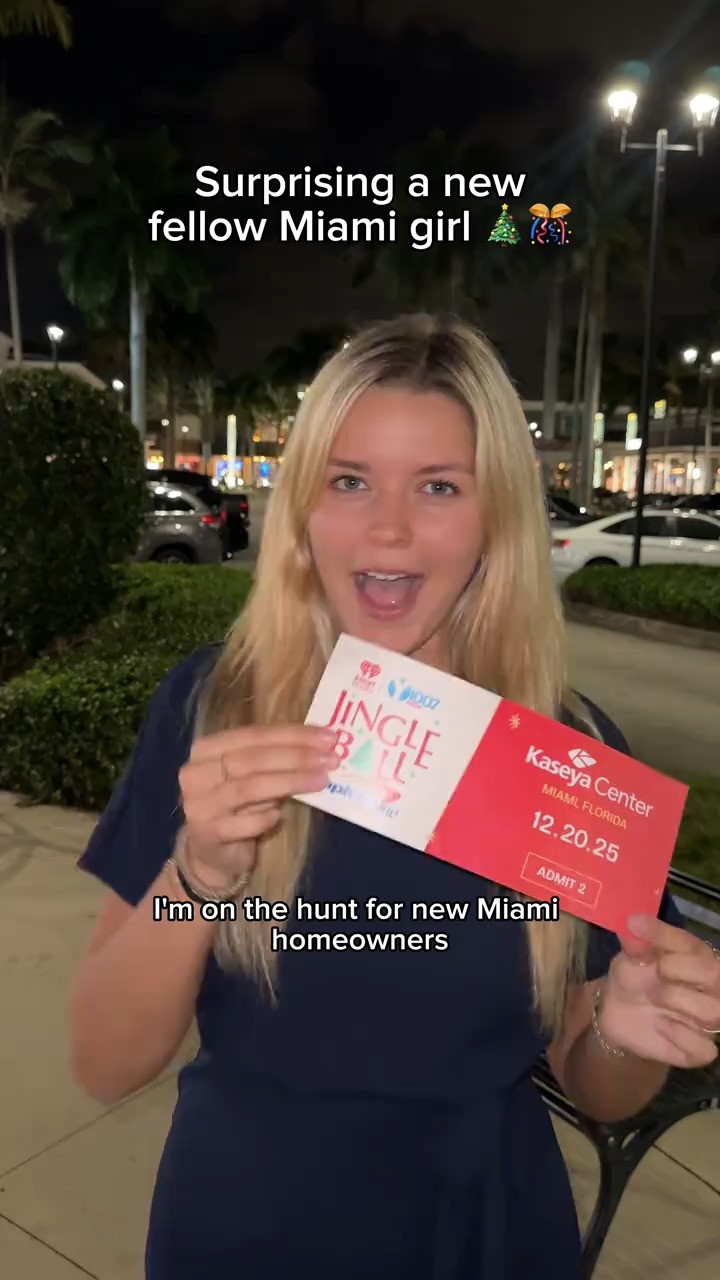   

 #LTKootd #LTKSeasonal #LTKTall