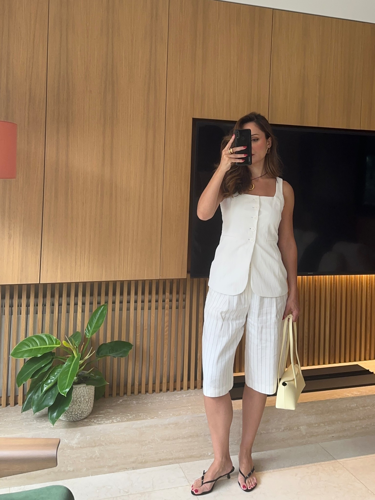 Bermuda shorts inspo 🫶
#bermudashorts 

#LTKFindsUnder100 #LTKStyleTip #LTKSummerEdit