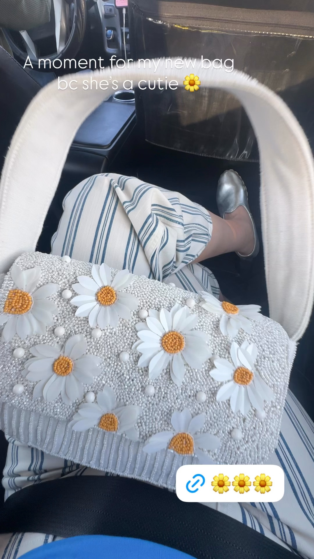 Such a fun embellished bag for spring! I love the daisies and it’s under $40! Several other designs available. 

#LTKTravel #LTKdayinmylife #LTKSeasonal