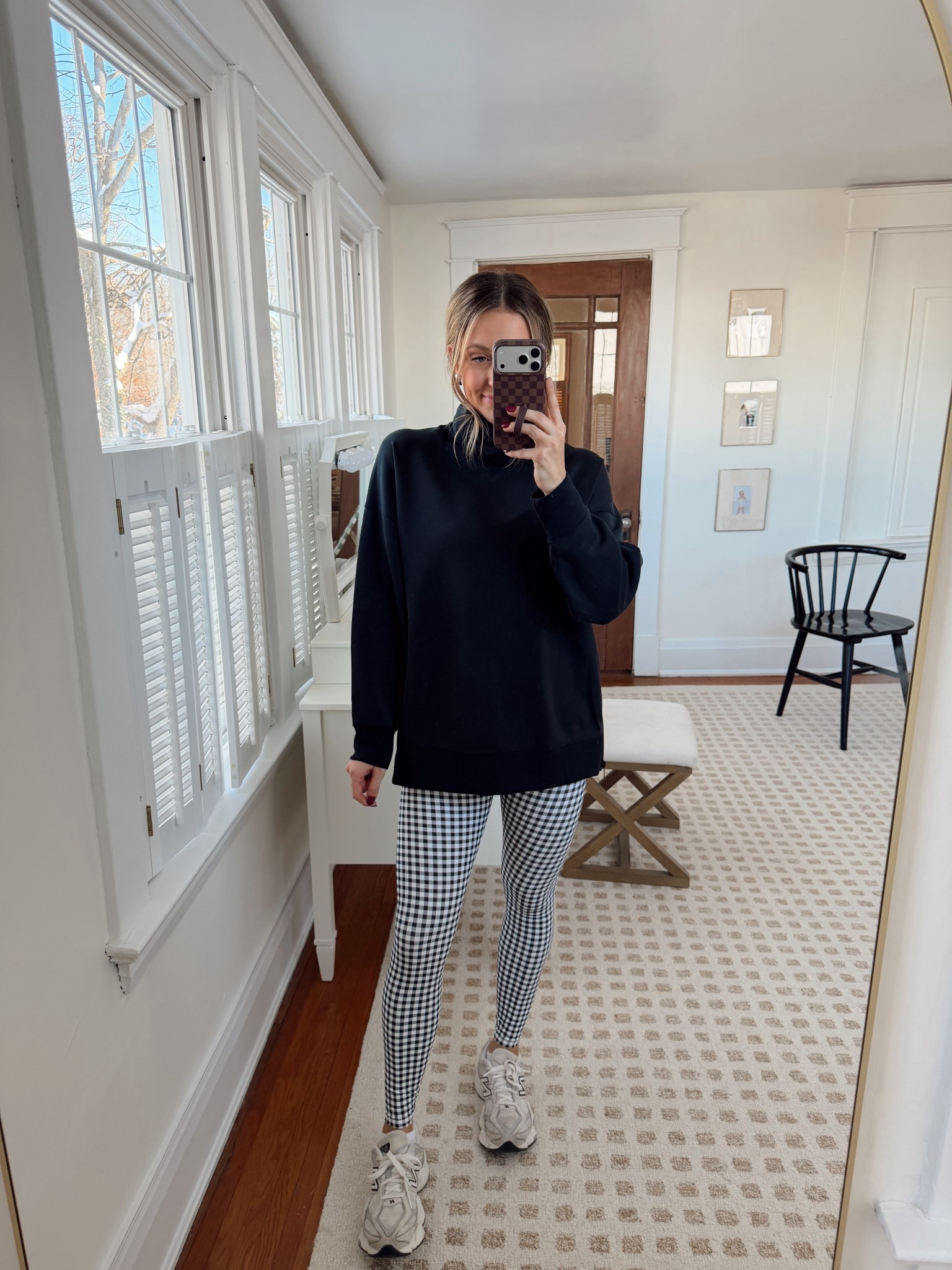 Funnel neck sweatshirt and gingham leggings size S

#LTKActive #LTKmorningroutine #LTKfitnessgoals