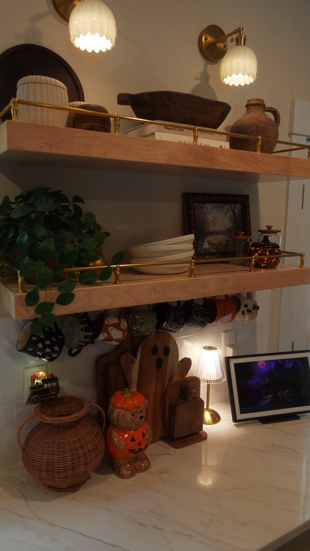 We added some Fall touches to our kitchen shelves 🍂🤎🎃🍁

#LTKSeasonal #LTKFallSale #LTKHalloween