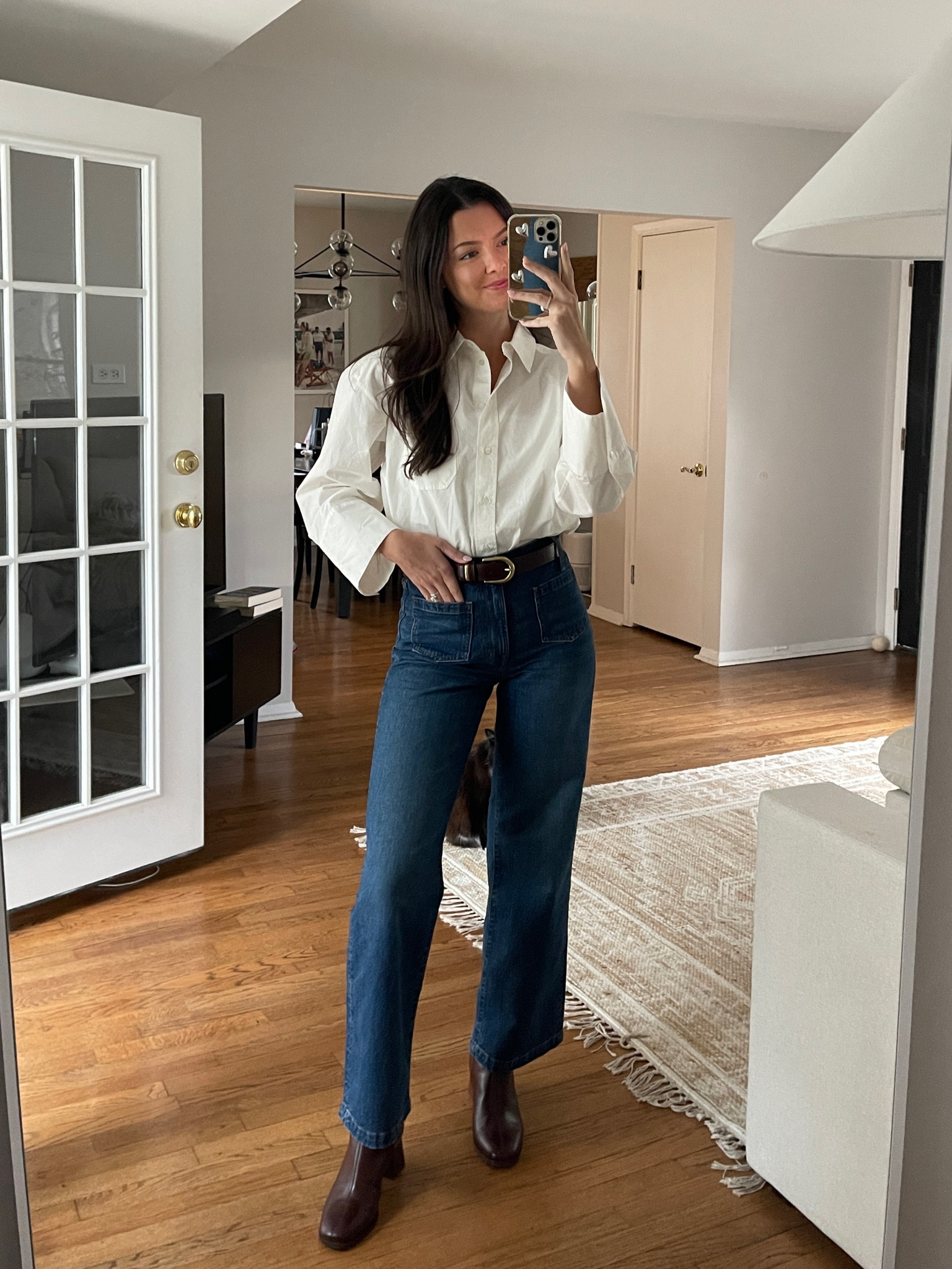 Take 20% off at Madewell this weekend! Tap on any Madewell item in my LTK to generate your discount code & paste at checkout! 

My exact jeans are out of stock, but linking the updated version. I wear my true size 25!

#LTKSaleAlert #LTKxMadewell #LTKSeasonal