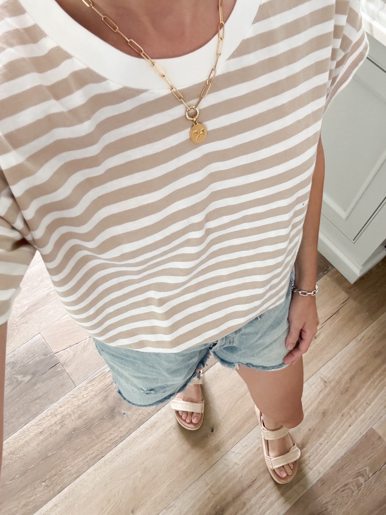 Best tee from j crew wearing a small 

#LTKStyleTip