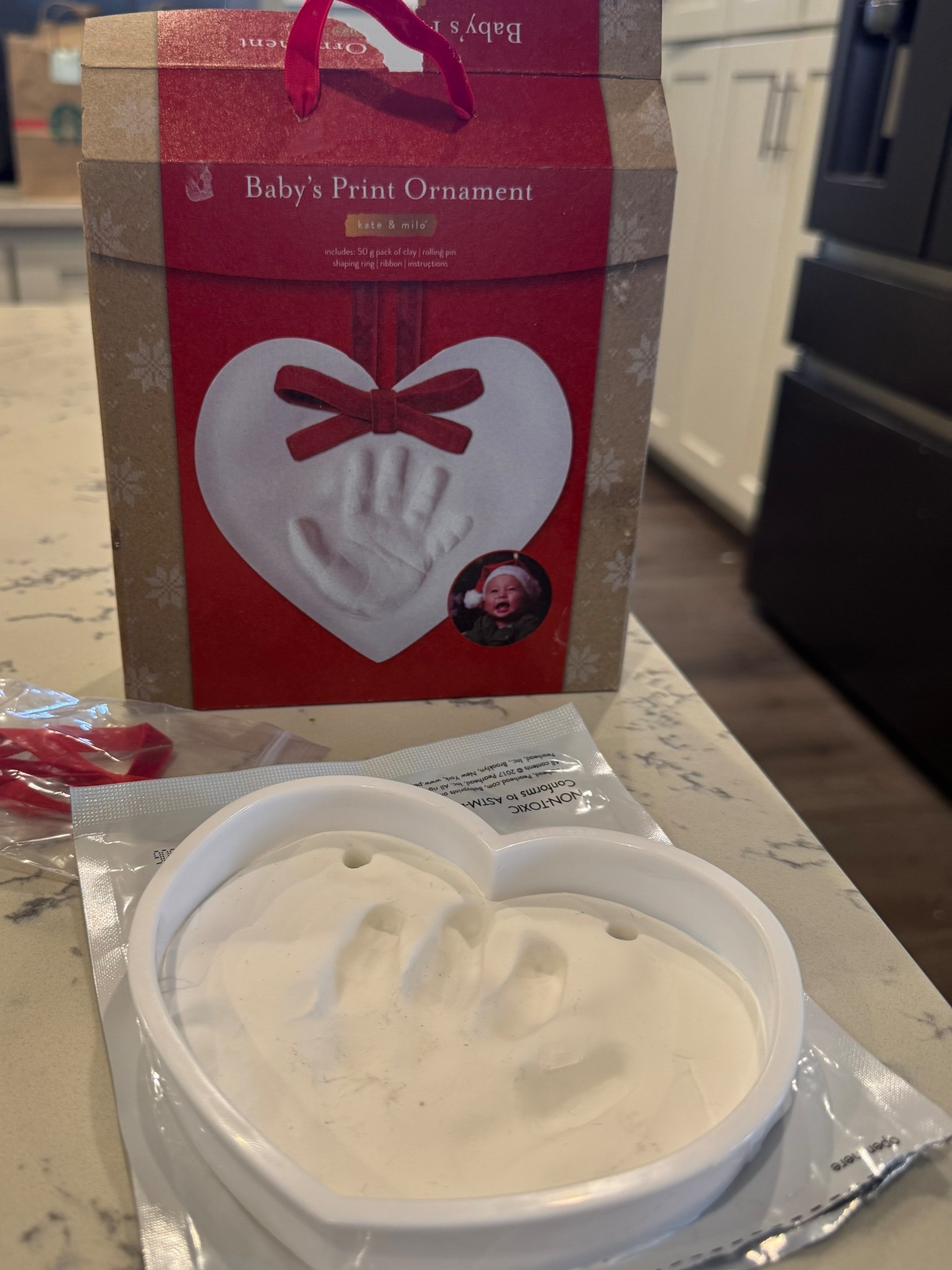 Such a special ornament to commemorate your babies’s Christmas! ❤️🎄💚