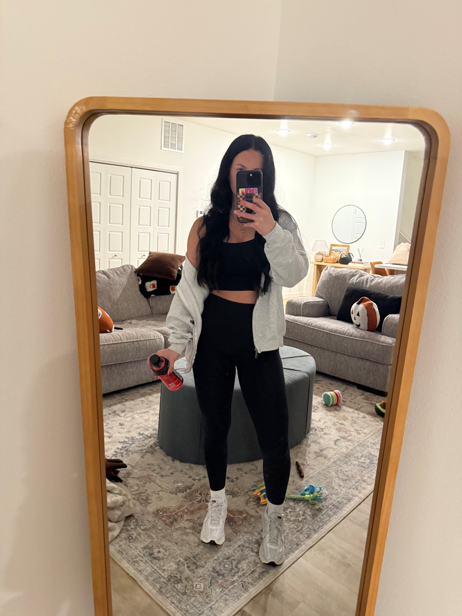 excuse my messyyy living room 