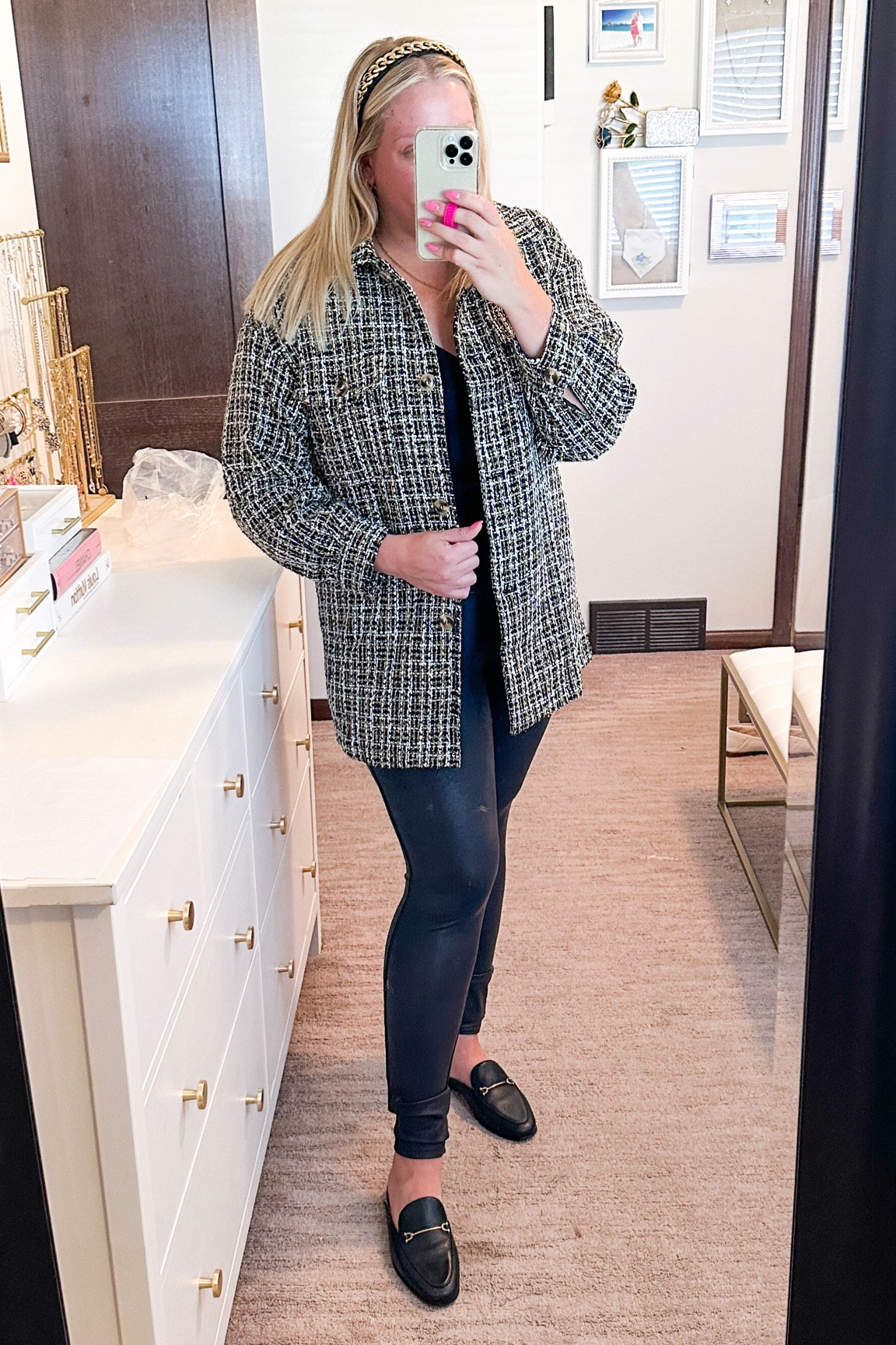 Mad gossip girl vibes!
Size large in shacket, xl in bodysuit and leggings, 9 in mules

#LTKfit #LTKSeasonal #LTKcurves