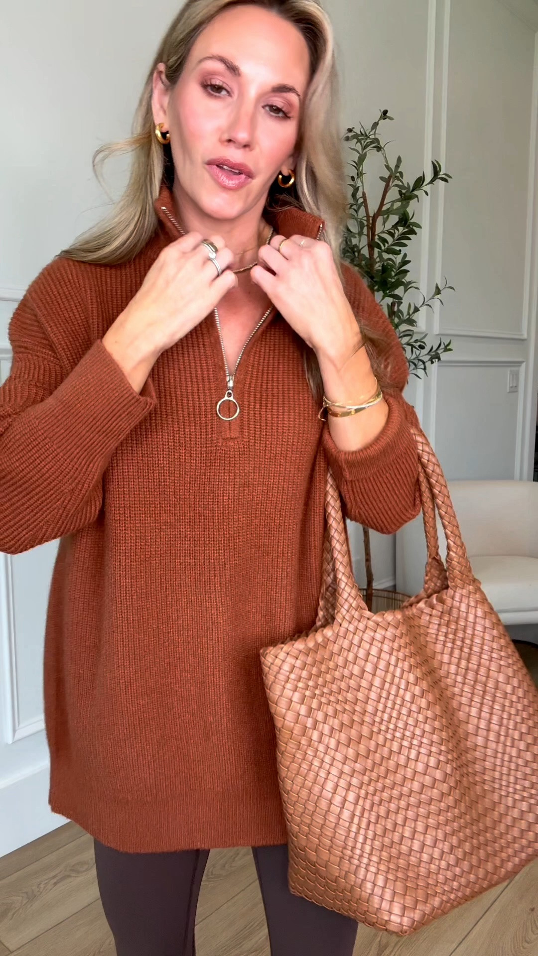 One of my all time favorite sweaters that I reach for year after year! The perfect fall fit! 🍁