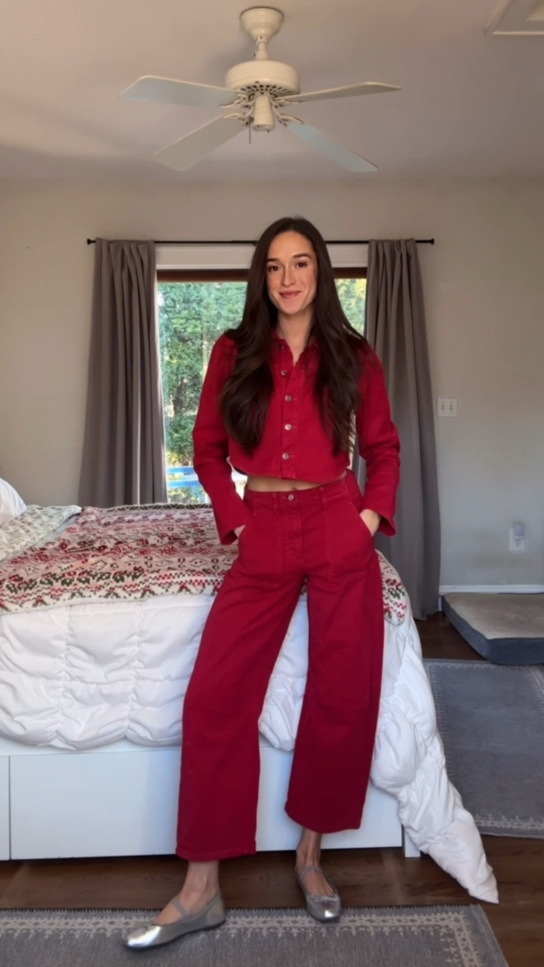 little mrs. claus moment for christmas ❤️🚨

#LTKHoliday #LTKSeasonal #LTKootd