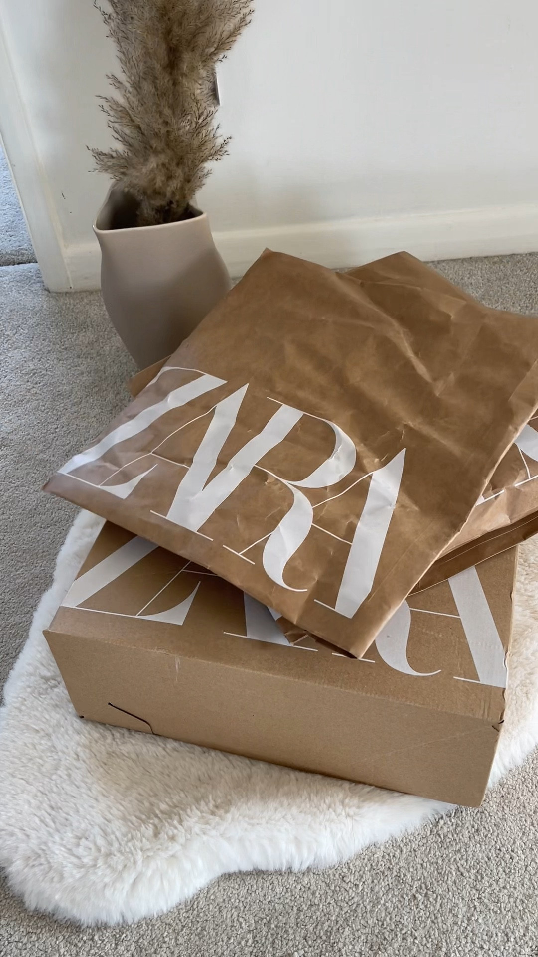 Zara new in haul

#LTKunboxing #LTKspring #LTKdresses