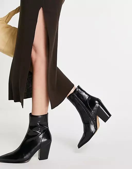NA-KD heeled Western boots in black | ASOS | ASOS (Global)