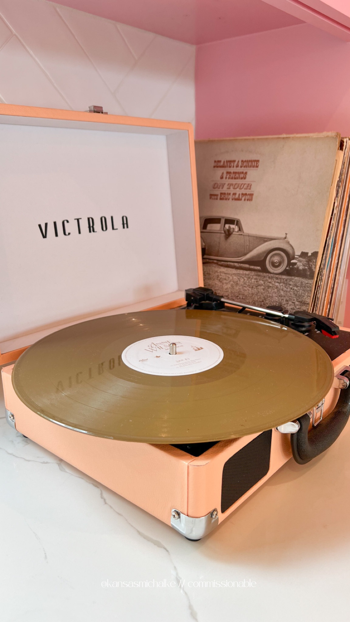 Fun corner of the house 🫶🏻🎙️

#LTKFamily #LTKHome