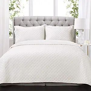 Amazon.com: Lush Decor Ava Quilt Diamond Pattern Solid 3 Piece Oversized Bedding Blanket Bedsprea... | Amazon (US)