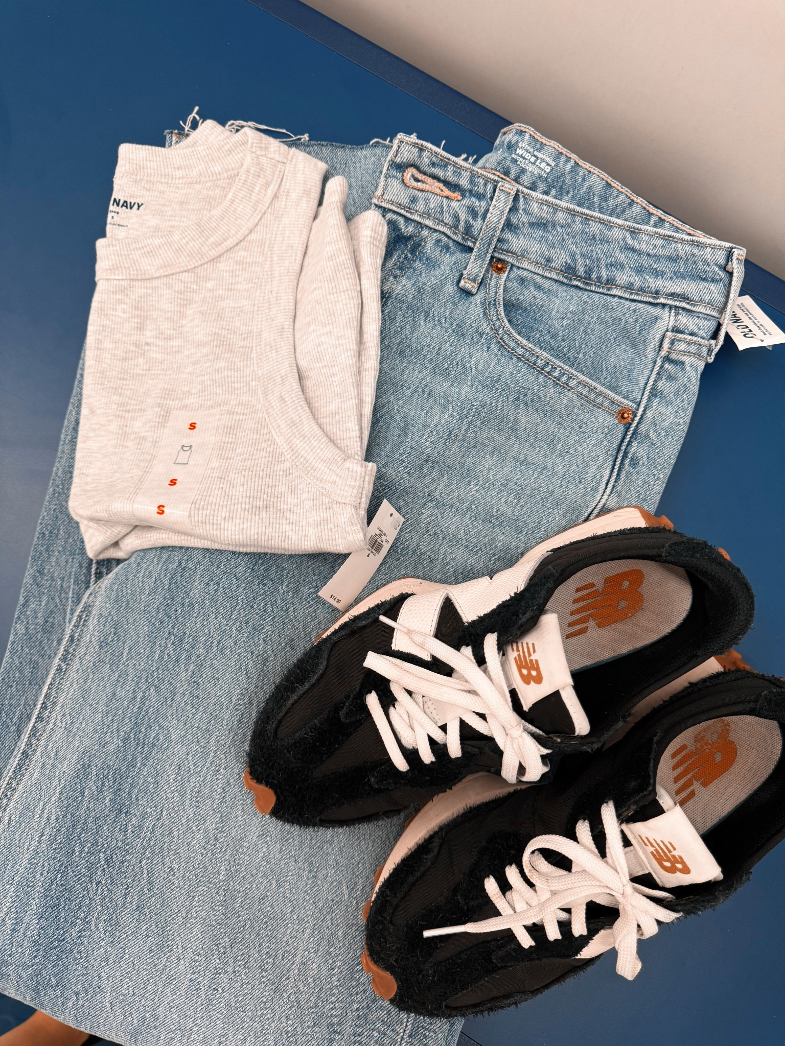 Will be wearing this outfit on repeat! Linked up some of my other favorites as well #springfits #denimjeans #momoutfits #oldnavy

#LTKmomlife #LTKSaleAlert #LTKootd