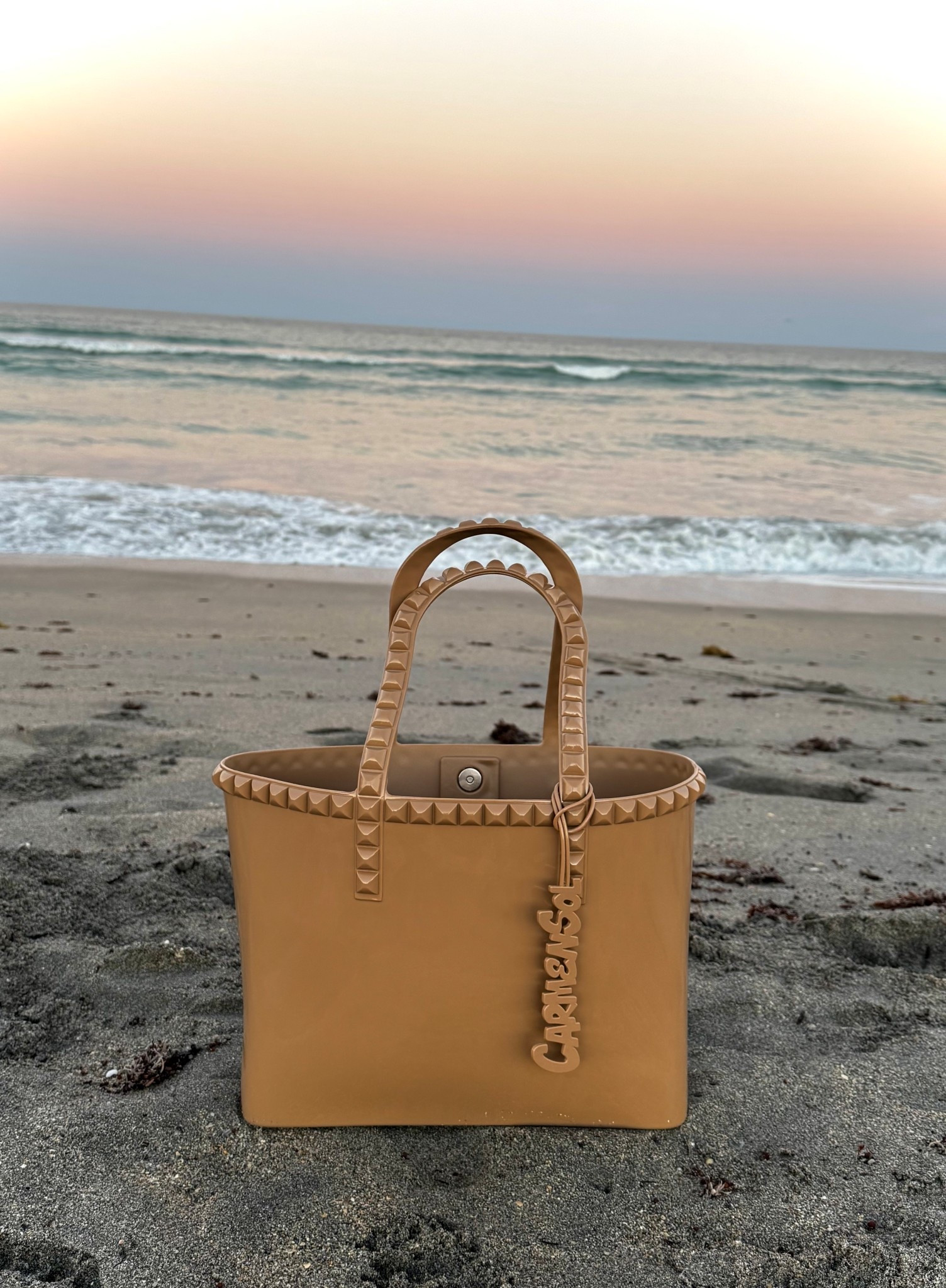 Carmen sol beach bag 

#LTKTravel #LTKFindsUnder100 #LTKSaleAlert
