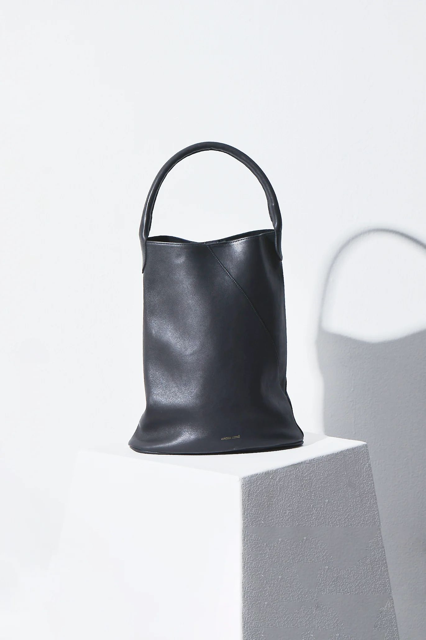 Relaxed Tote | BAG 03 | Janessa Leone