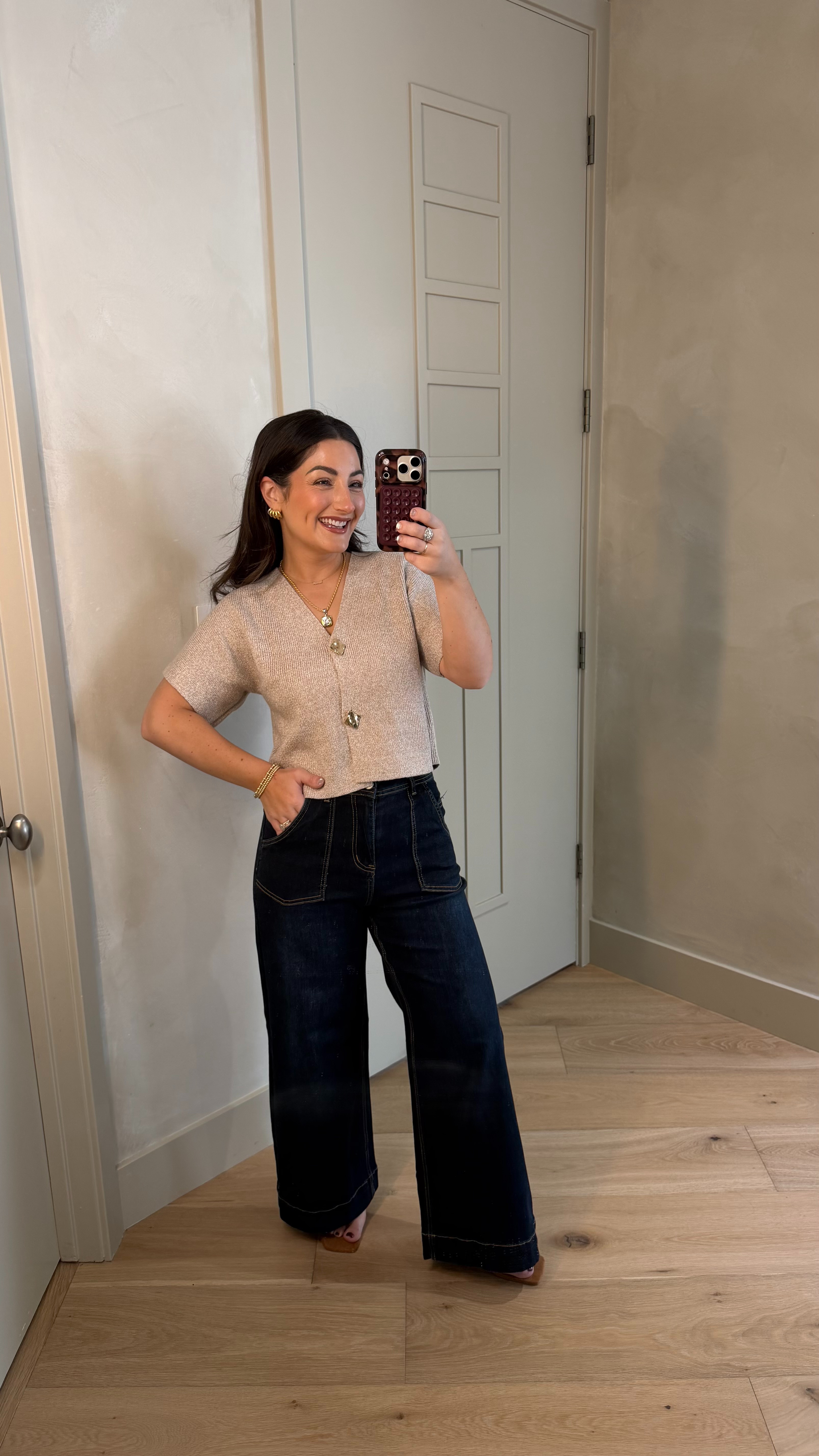 OOTD! Top size small, Jeans size 6 

5'0" 135lbs 
Petite friendly

#LTKootd #LTKSaleAlert #LTKPetite