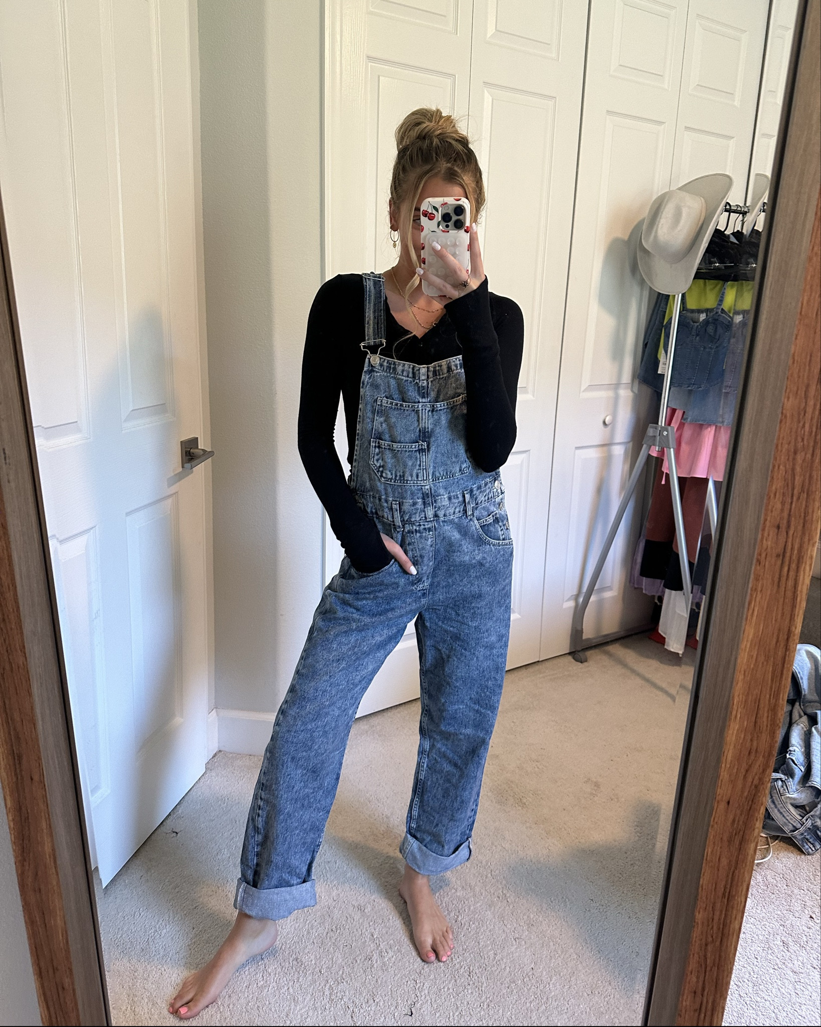 @freepeople #freepeople free people We The Free Ziggy Denim Overalls wearing size XS. Fit: Relaxed, slouchy silhouette
Features: Bib-and-brace design, tapered legs, exaggerated bib pocket detail, rigid denim fabrication, varied distressing throughout
Why We <3 It: A true wardrobe staple, this so special style is sure to stun from season to season

#LTKtravel #LTKstyletip #LTKfindsunder100