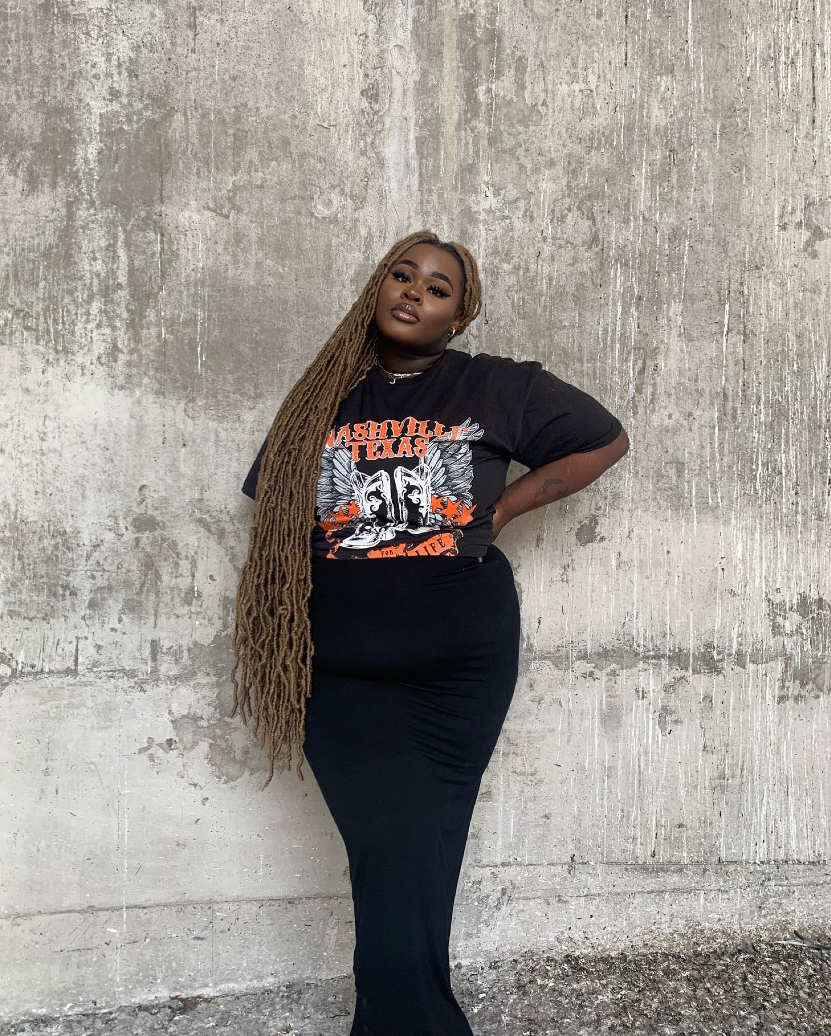 Now if you are trying to go for a casual yet completely cute look this is the right fit for you 🫶🏿
All for less than £15( dress and t shirt ) 

#plussize #plussizefashion #biggirl # biggirlfashion #boohoo #boohooambassador #bargain #affordablefashion 

#LTKeurope #LTKplussize #LTKstyletip