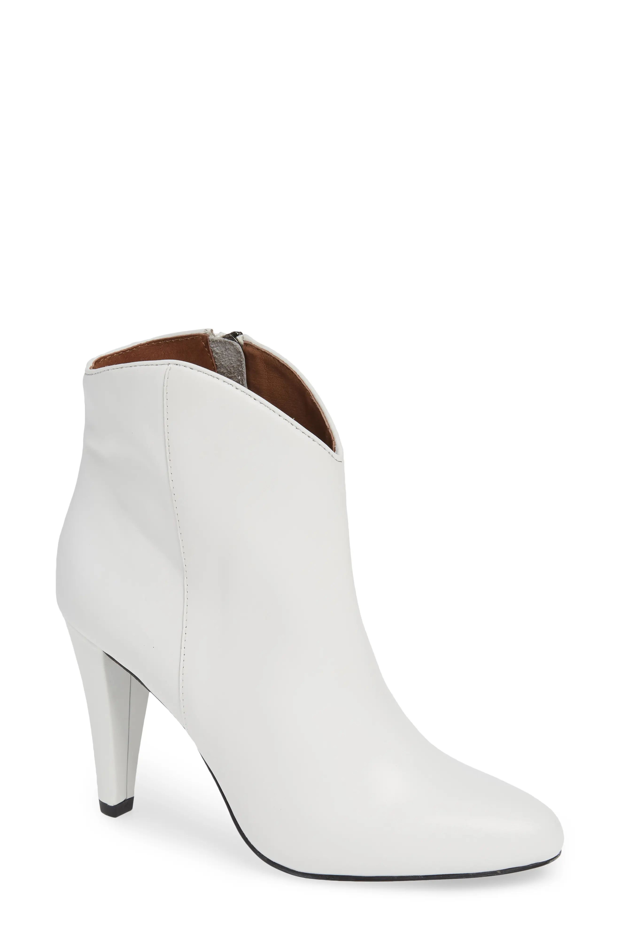 Halogen® Makayla Bootie (Women) | Nordstrom