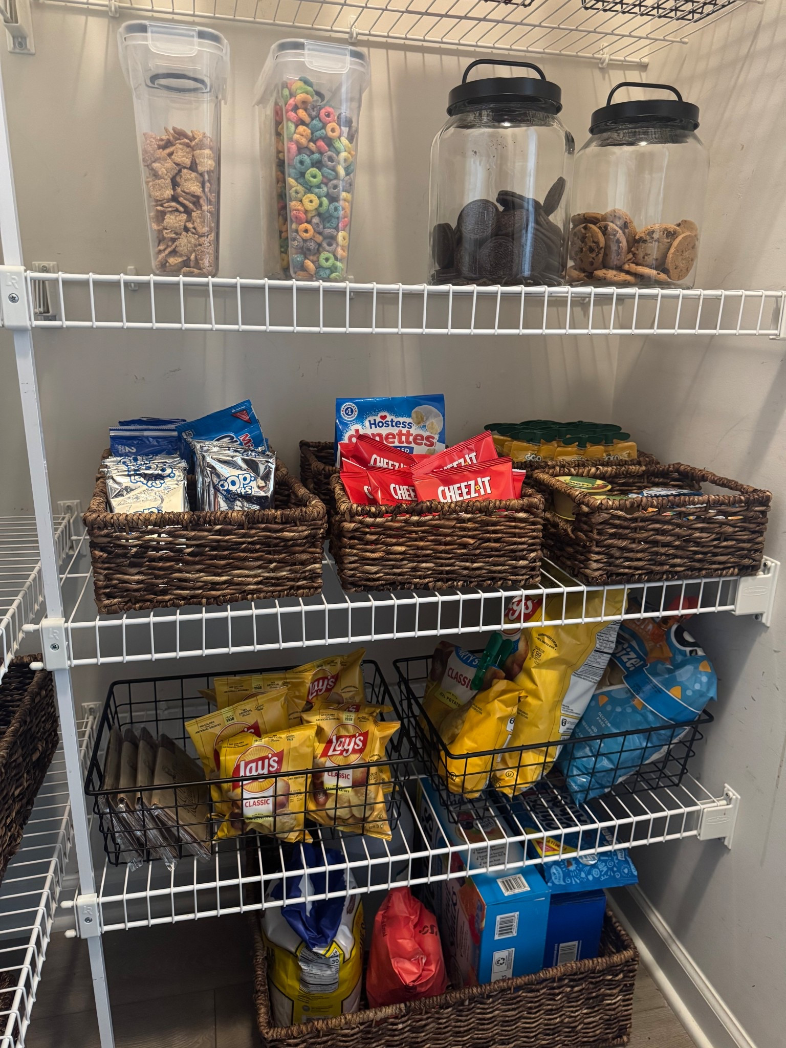 My favorite little corner of the pantry.

#pantryorganization #pantrystorage #homeorganiztion #homestorage #pantry #baskets #housetohome

#LTKHome