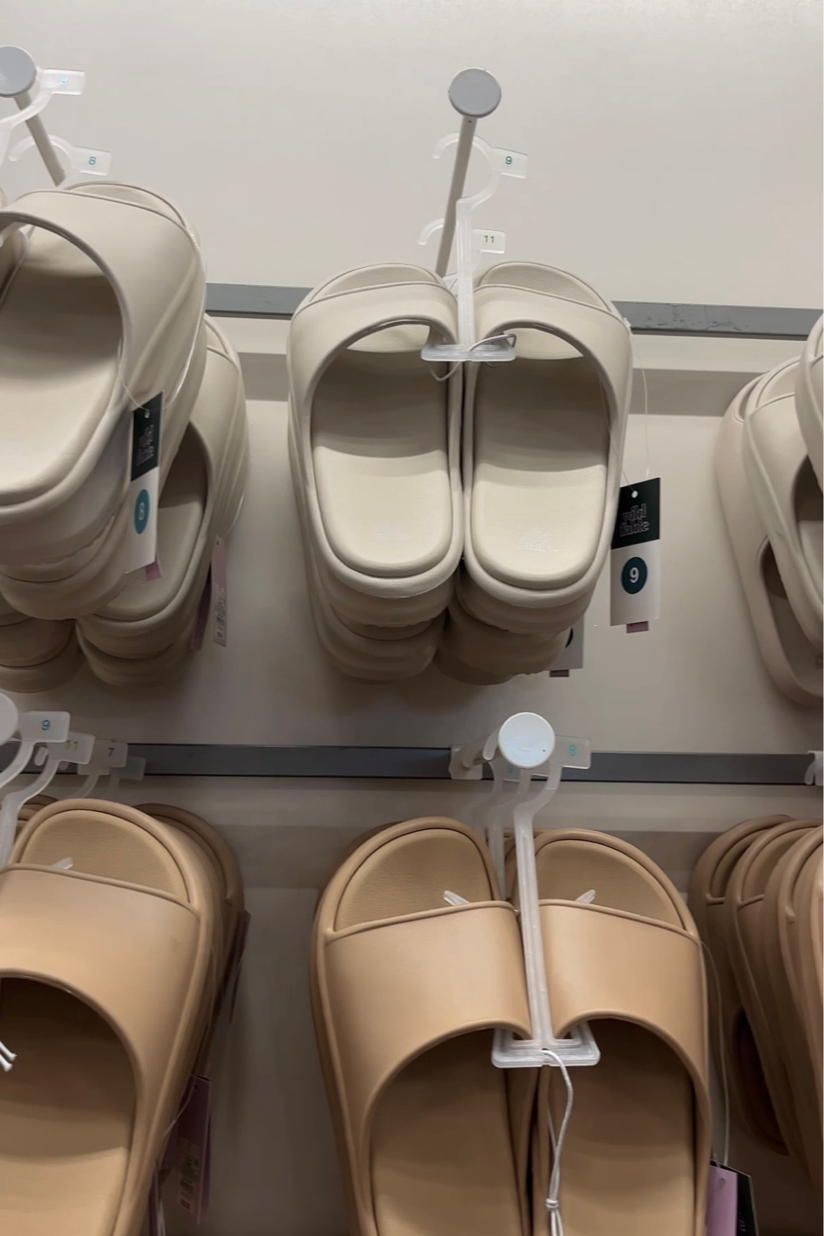 Target neutral slides for spring & summer ☀️🐚


#LTKshoecrush #LTKfindsunder50