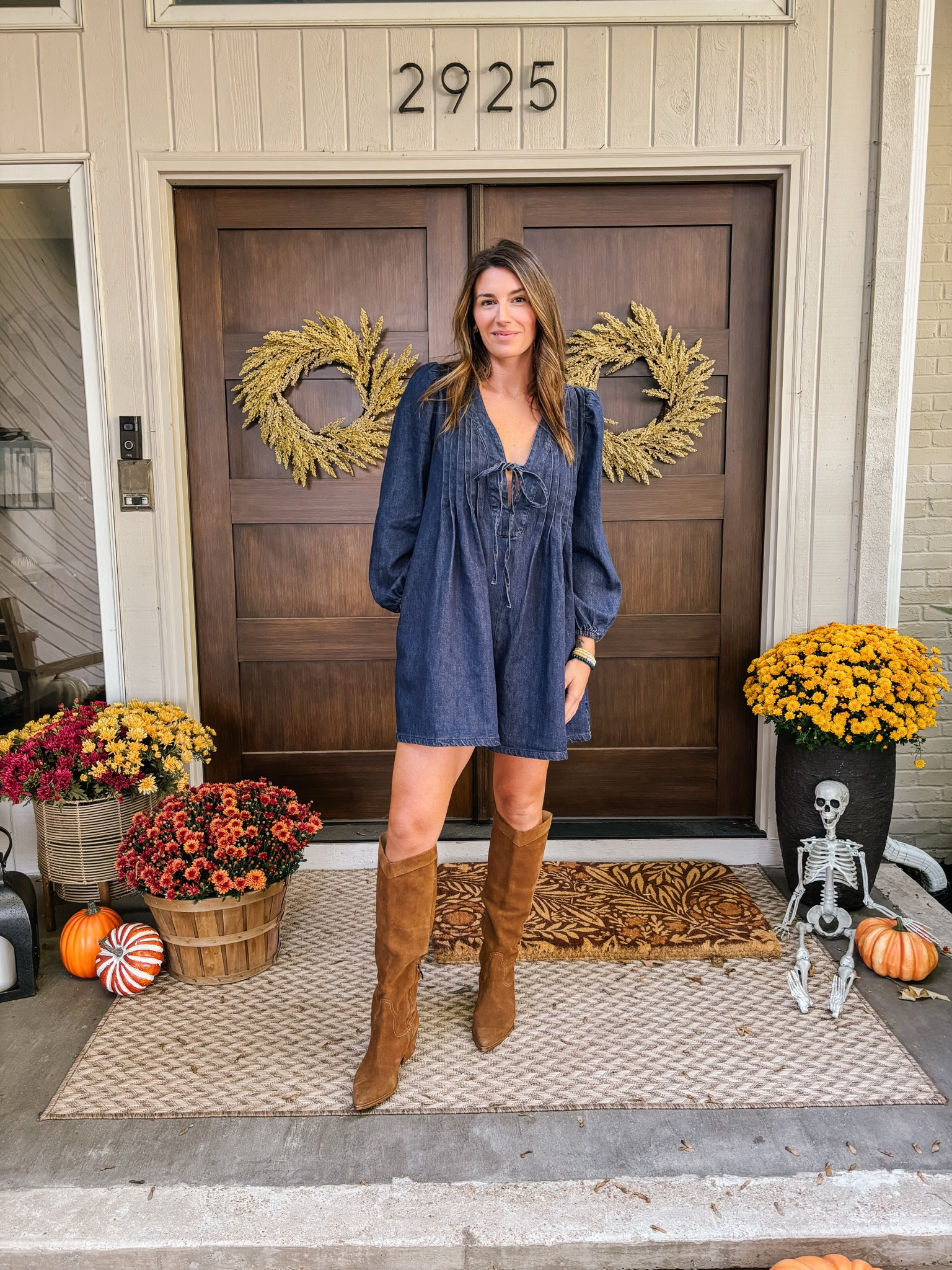 It’s that time of the year where I stand in front of anything autumn themed, because… Duh 🍁 🍂 

#LTKSeasonal #LTKStyleTip #LTKHalloween