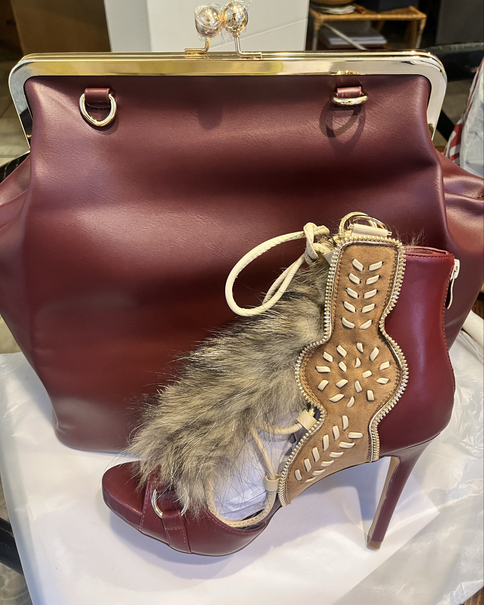 @AKIRA these Shainy collection Azalea Wangs are too perfect♥️♥️♥️♥️

#LTKPlusSize #LTKOver40 #LTKootd