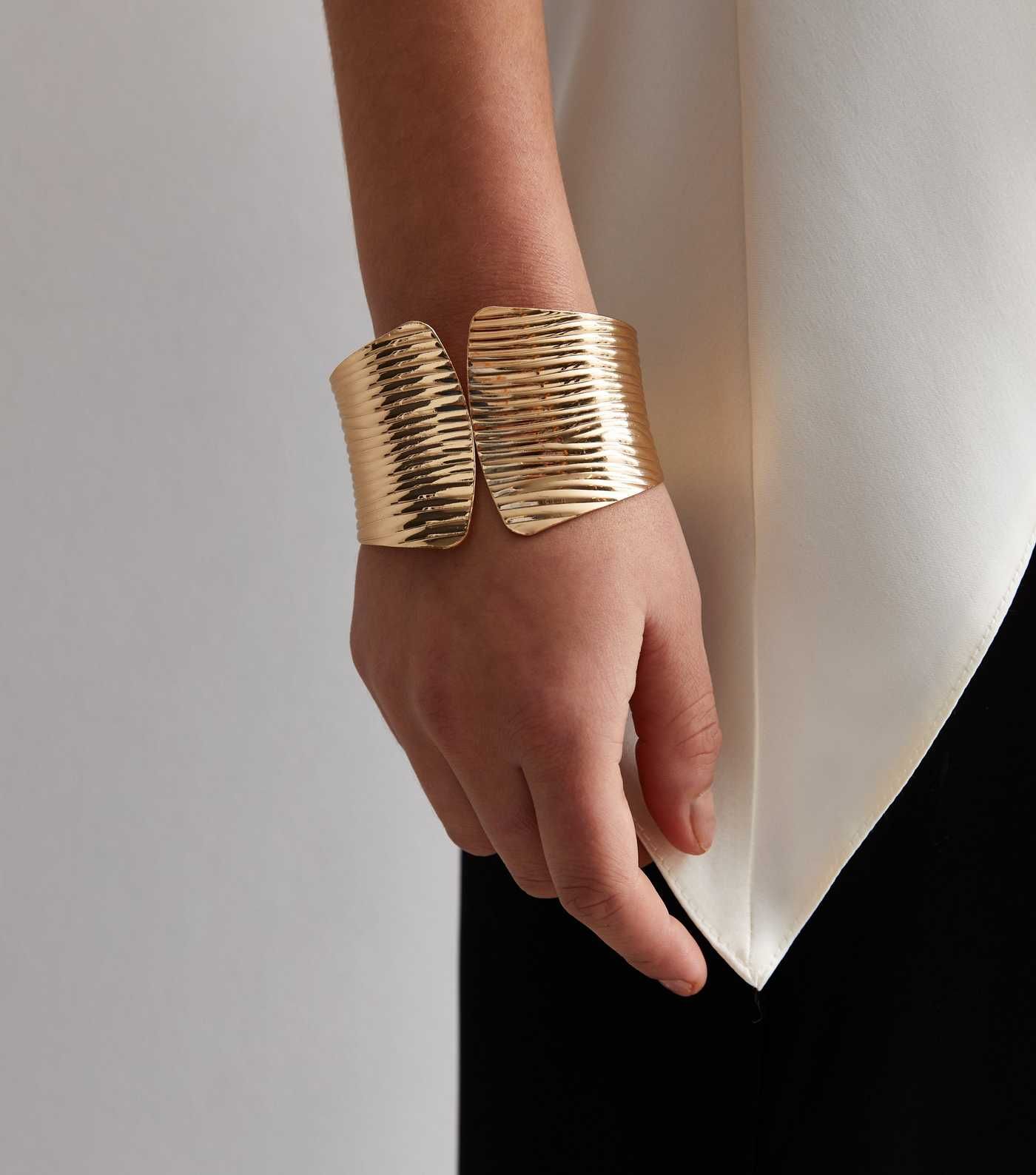 Gold Ribbed Textured Wide Cuff Bracelet | New Look | New Look (UK)