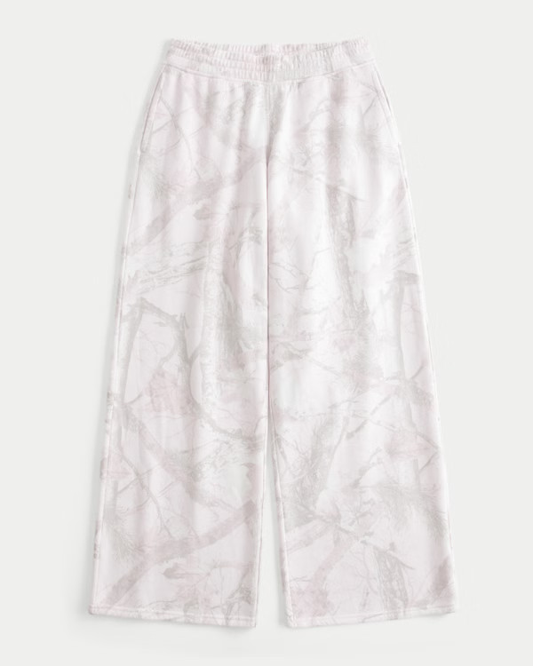 Women's Camo Baggy Sweatpants | Women's Bottoms | HollisterCo.com | Hollister (US)