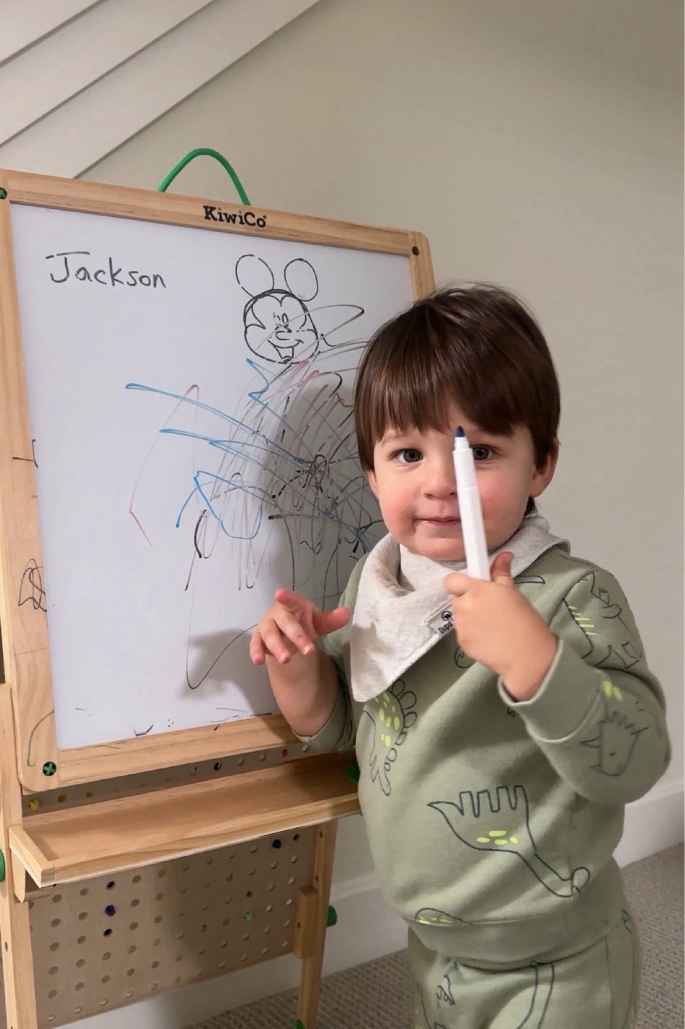 This easel from kiwico is one of our favorite toys!  It’s a must have for playrooms!

Toddler toys - toddler playroom - playroom inspo - educational toys - kids playroom toys - easel - toy easel 

#LTKkids #LTKbaby #LTKhome