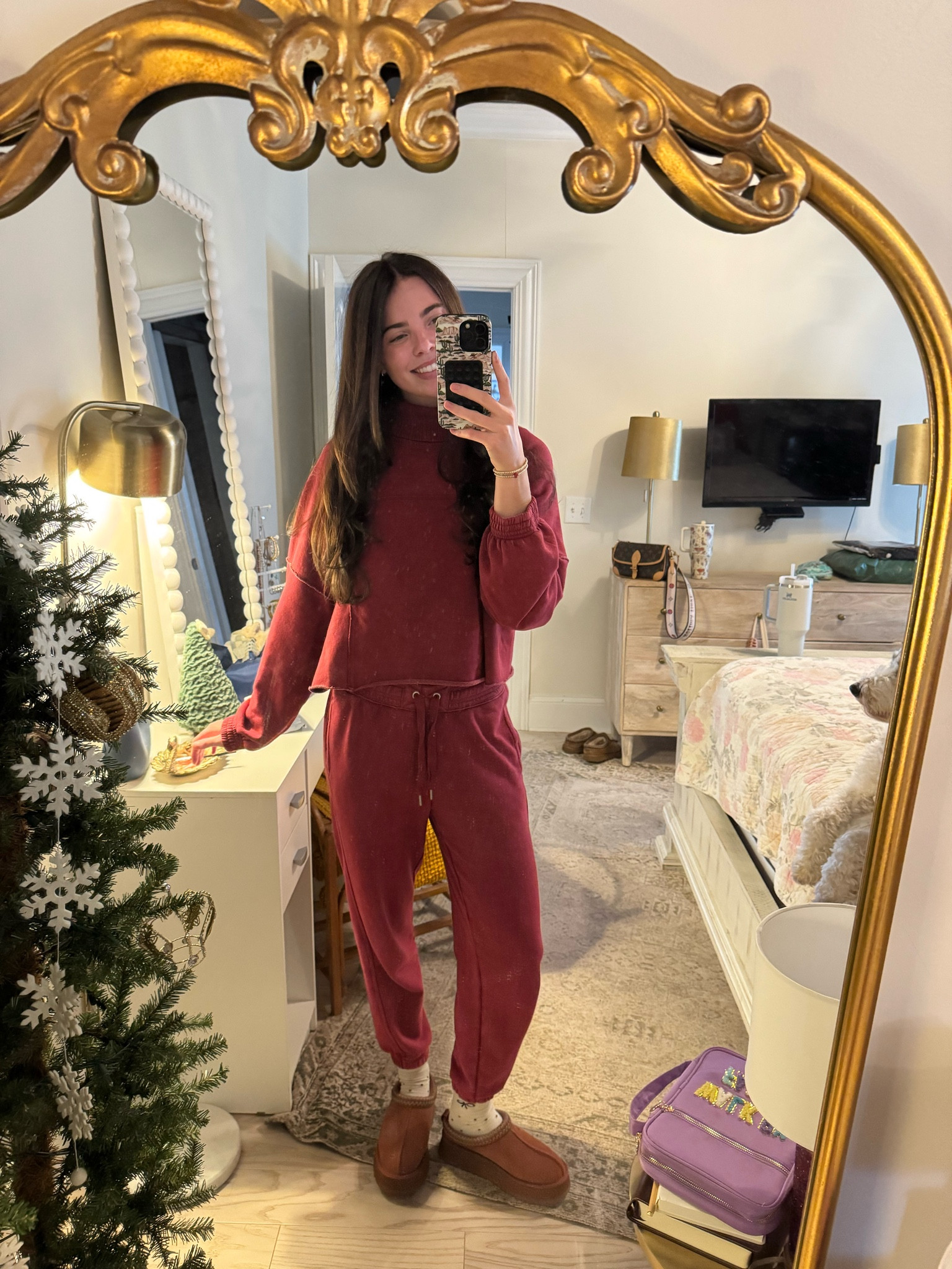 AERIE SET ON SALE ✨🪩❤️
Top - M
Joggers - S
Shoes - TTS


#LTKGiftGuide #LTKSeasonal #LTKHoliday