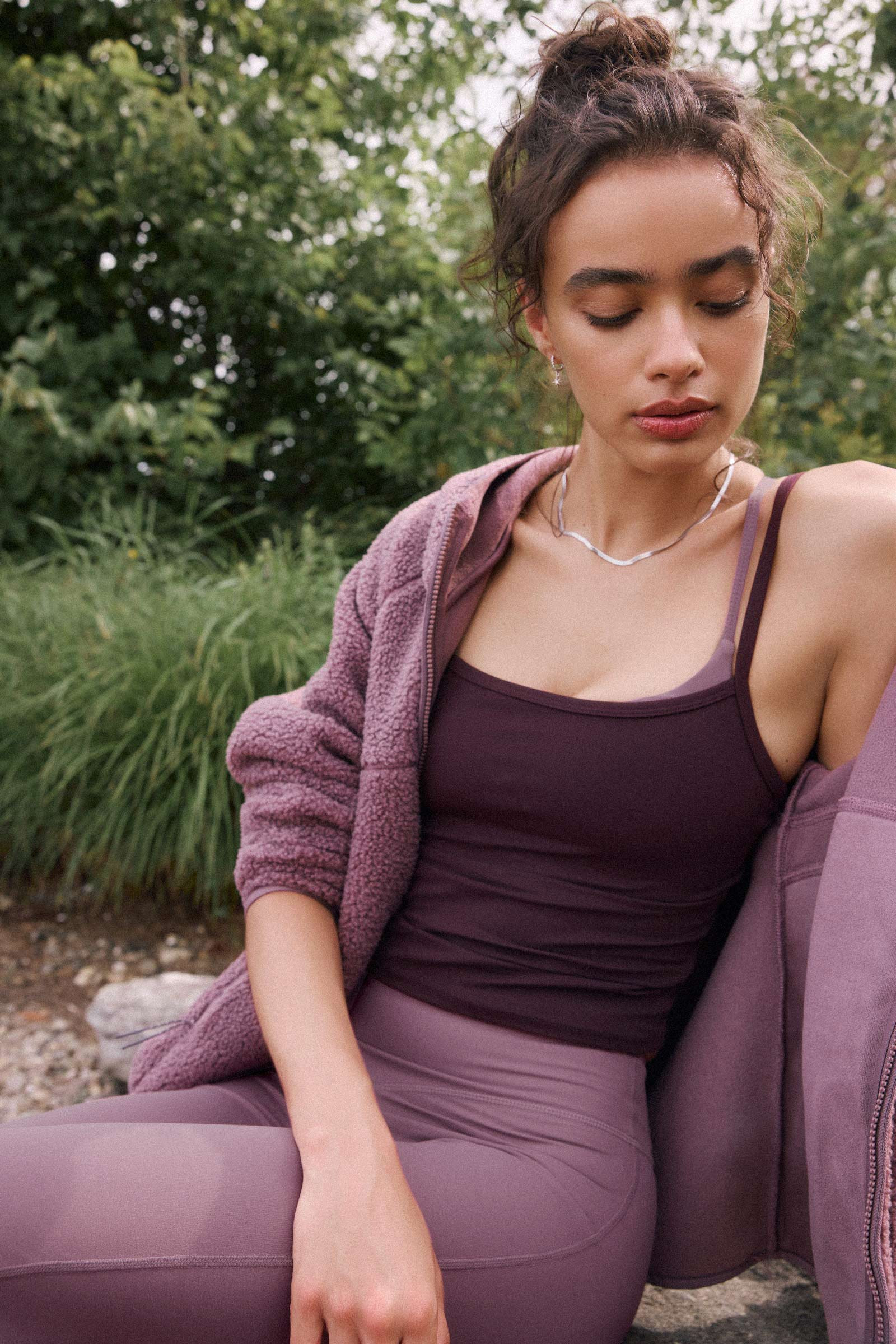 Camisole ajust\u00e9e camactive PEAKTECH\u2122 Figue Noire | Ardene Canada | Ardene Canada